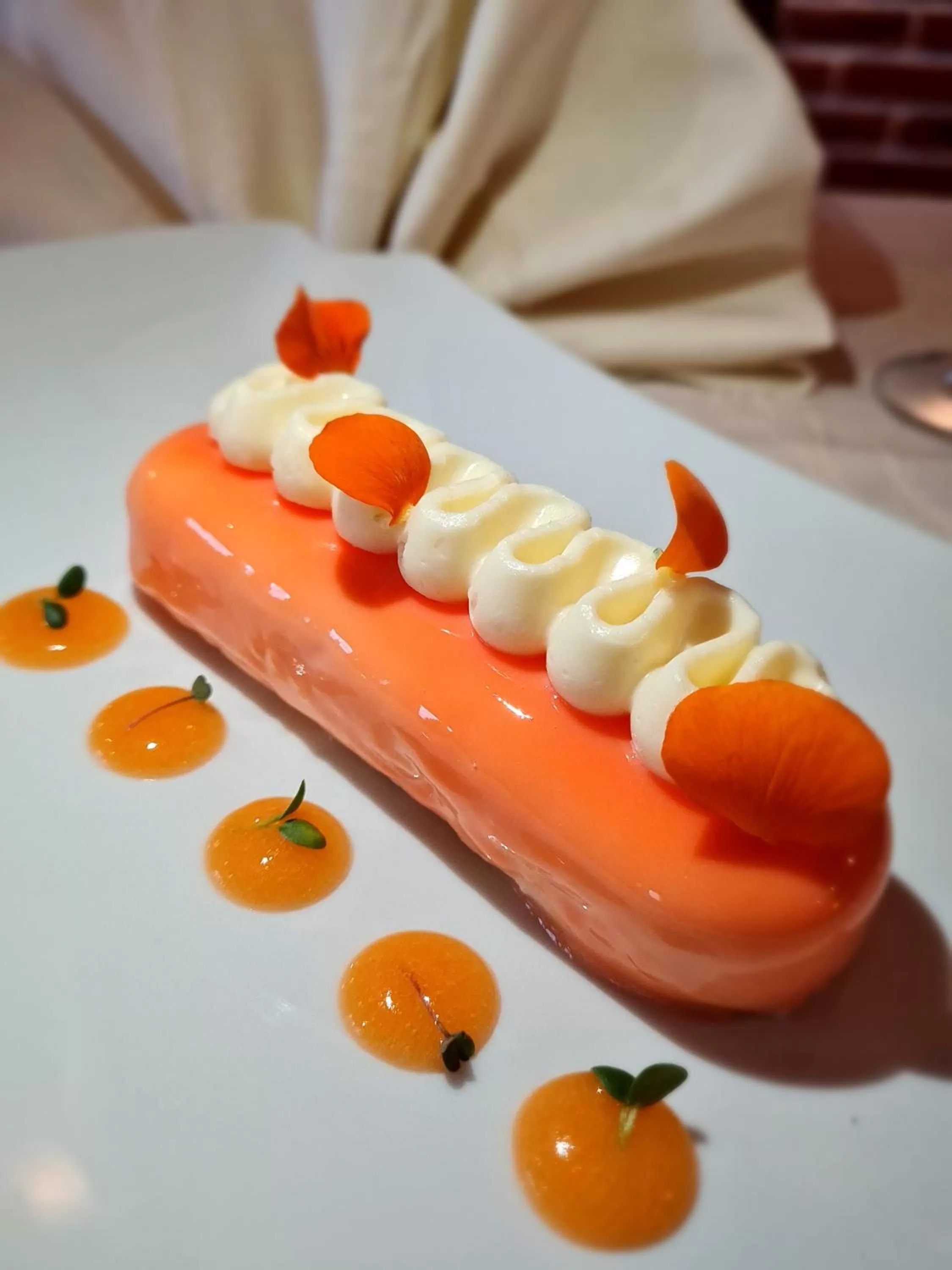 Restaurant/places to eat in Aparthotel Helvetia