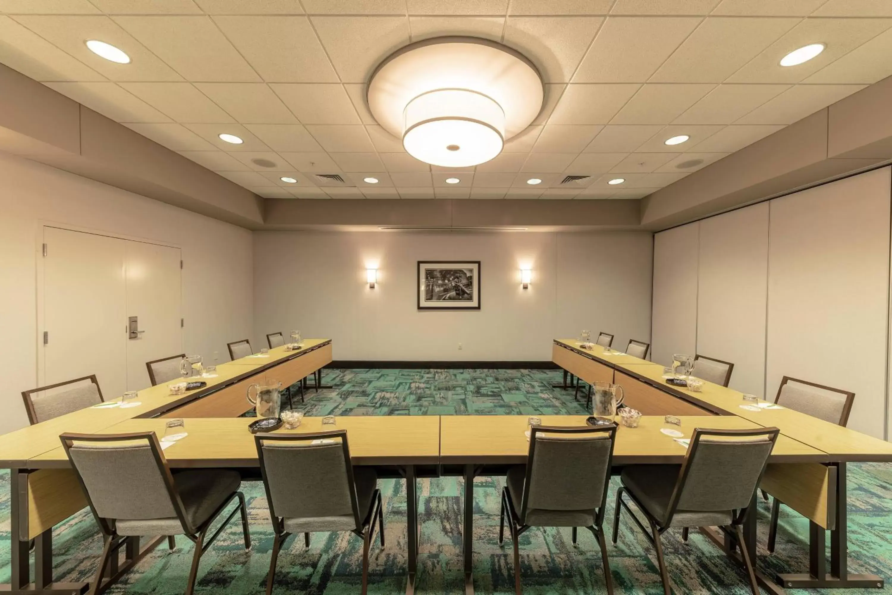 Meeting/conference room in Courtyard by Marriott Greenville Downtown