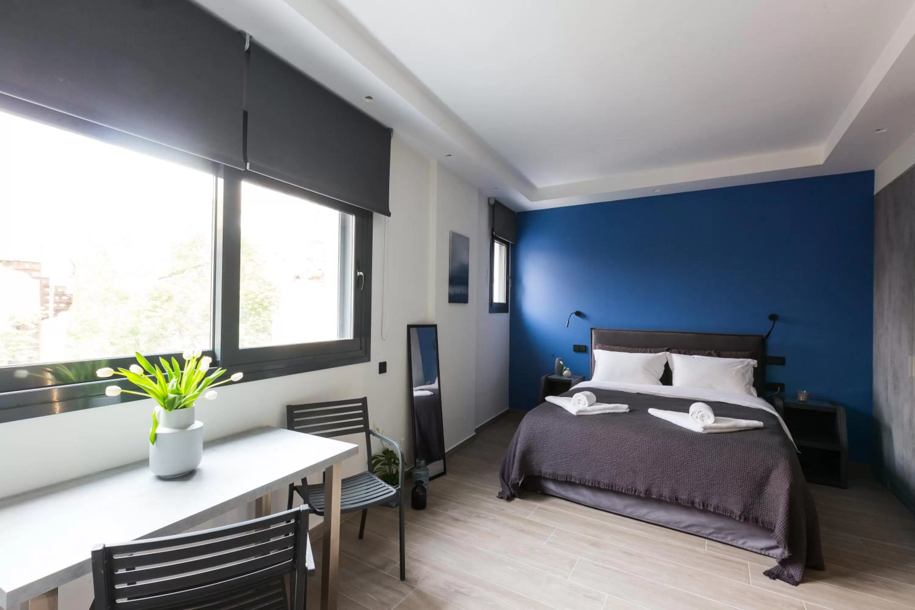 Studio Apartment in 12 Reasons Why Metaxourgeio