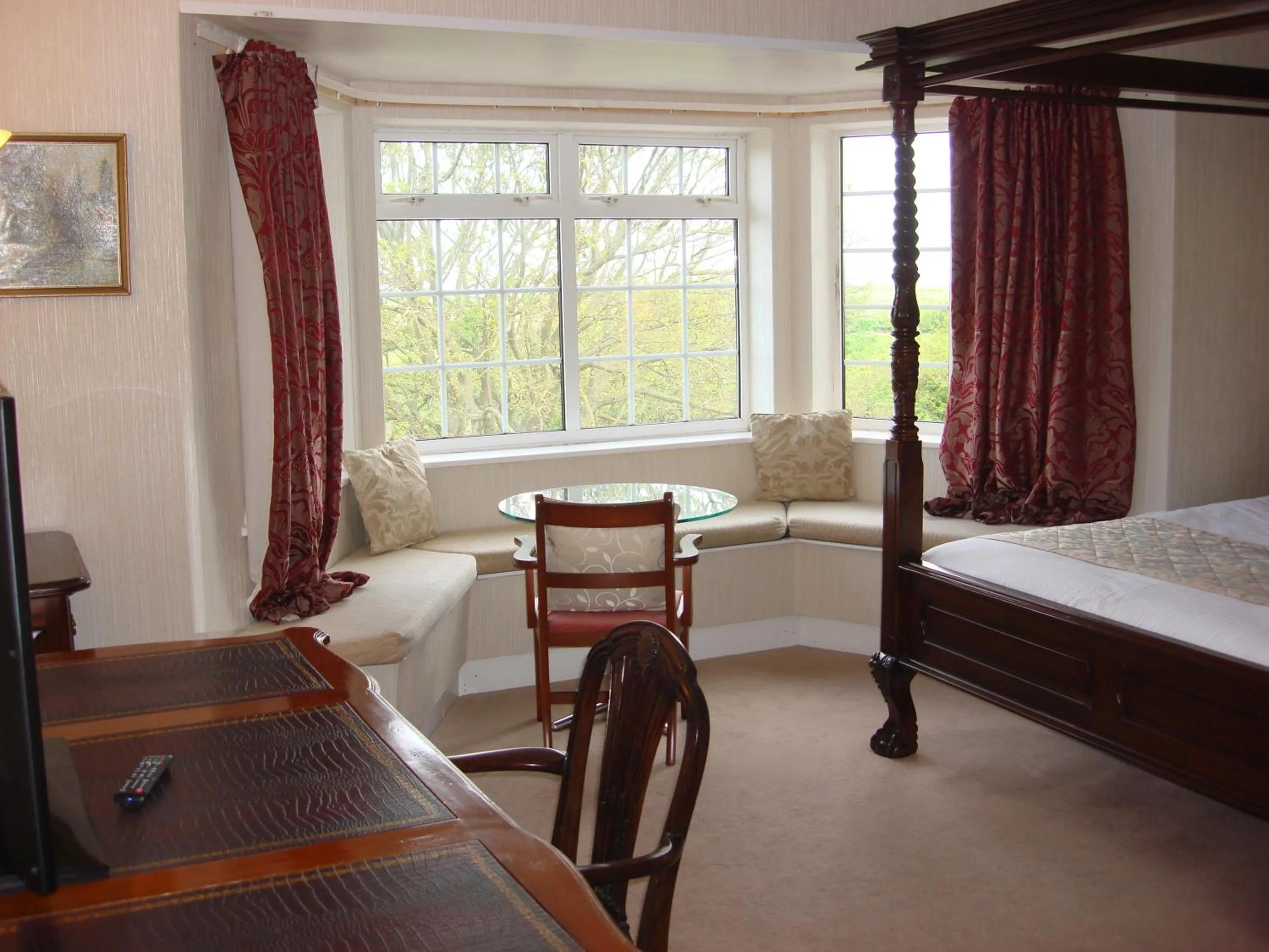 Day, Bed in Yellow Mountain Hotel