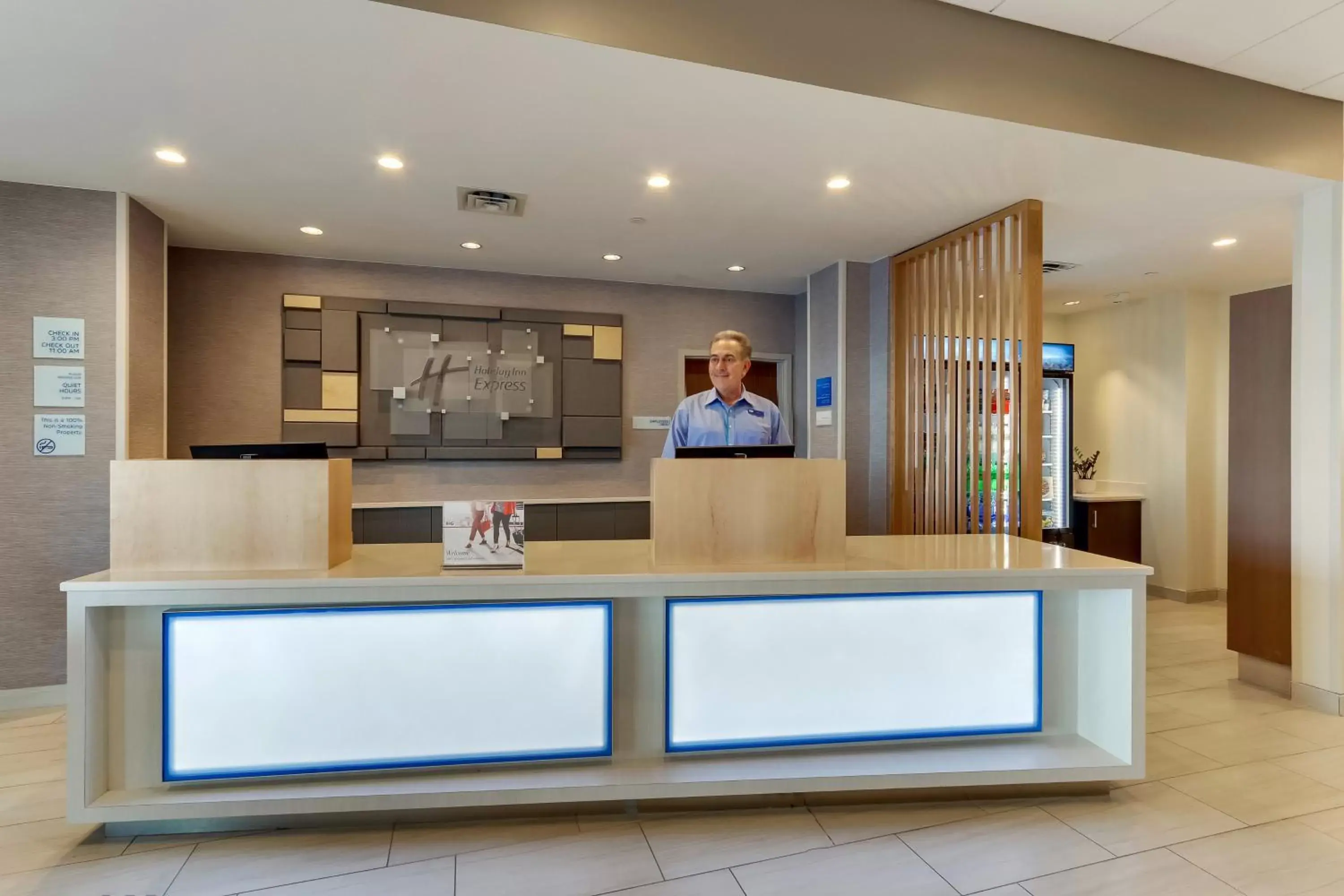 Property building, Lobby/Reception in Holiday Inn Express - Wilmington - Porters Neck, an IHG Hotel