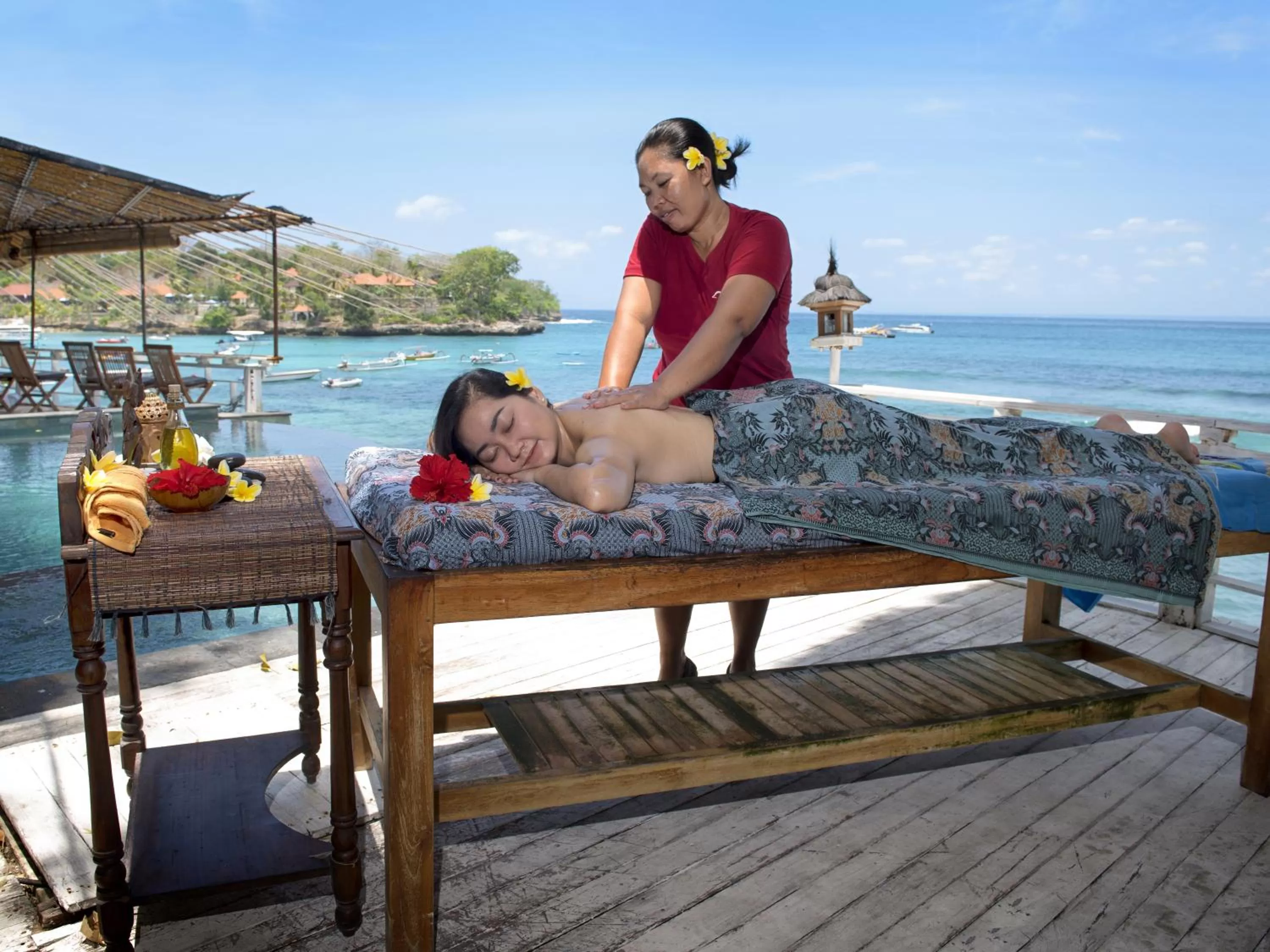 Mushroom Beach Bungalows