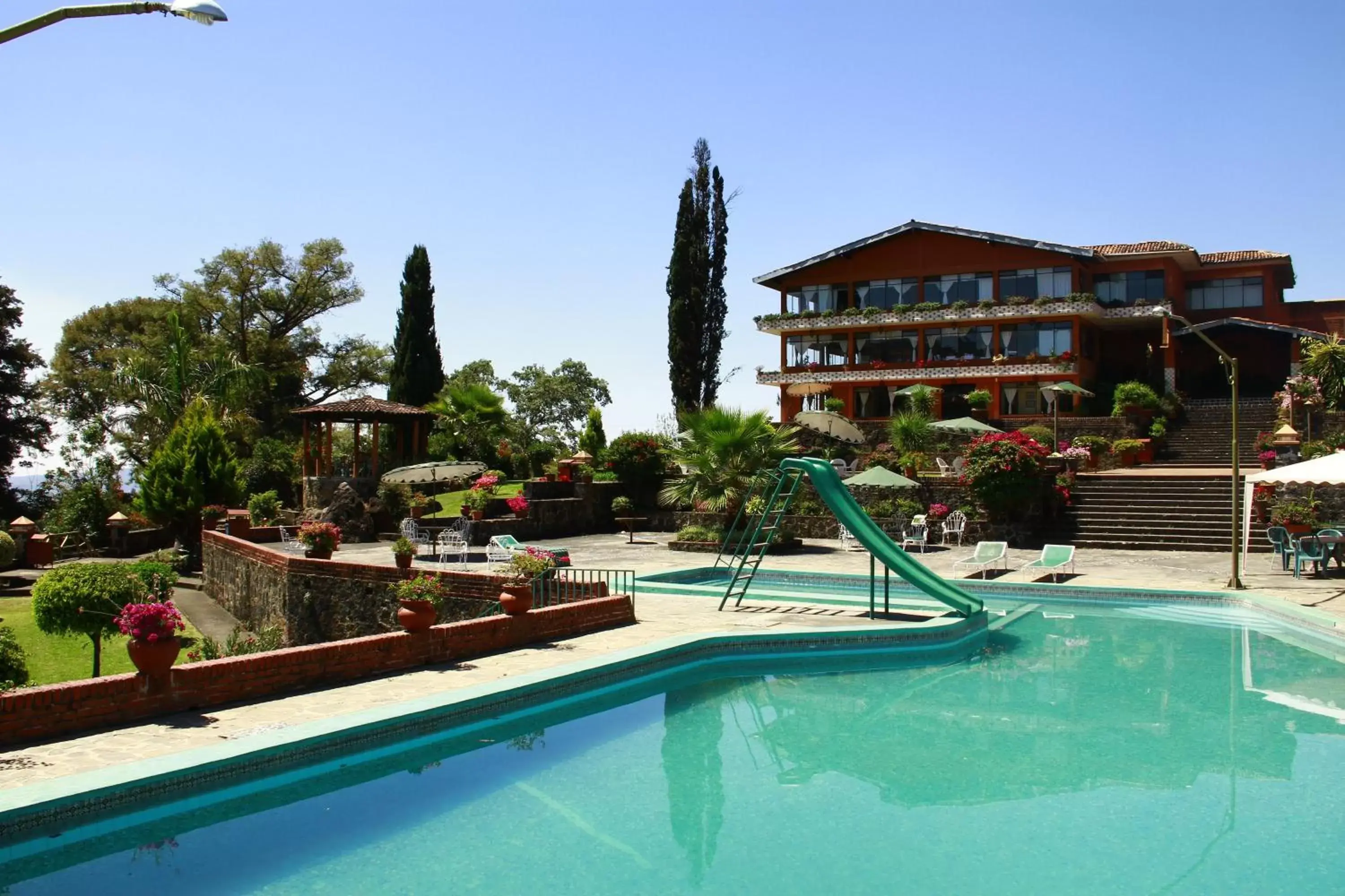 Swimming Pool in Hotel Pie de la Sierra