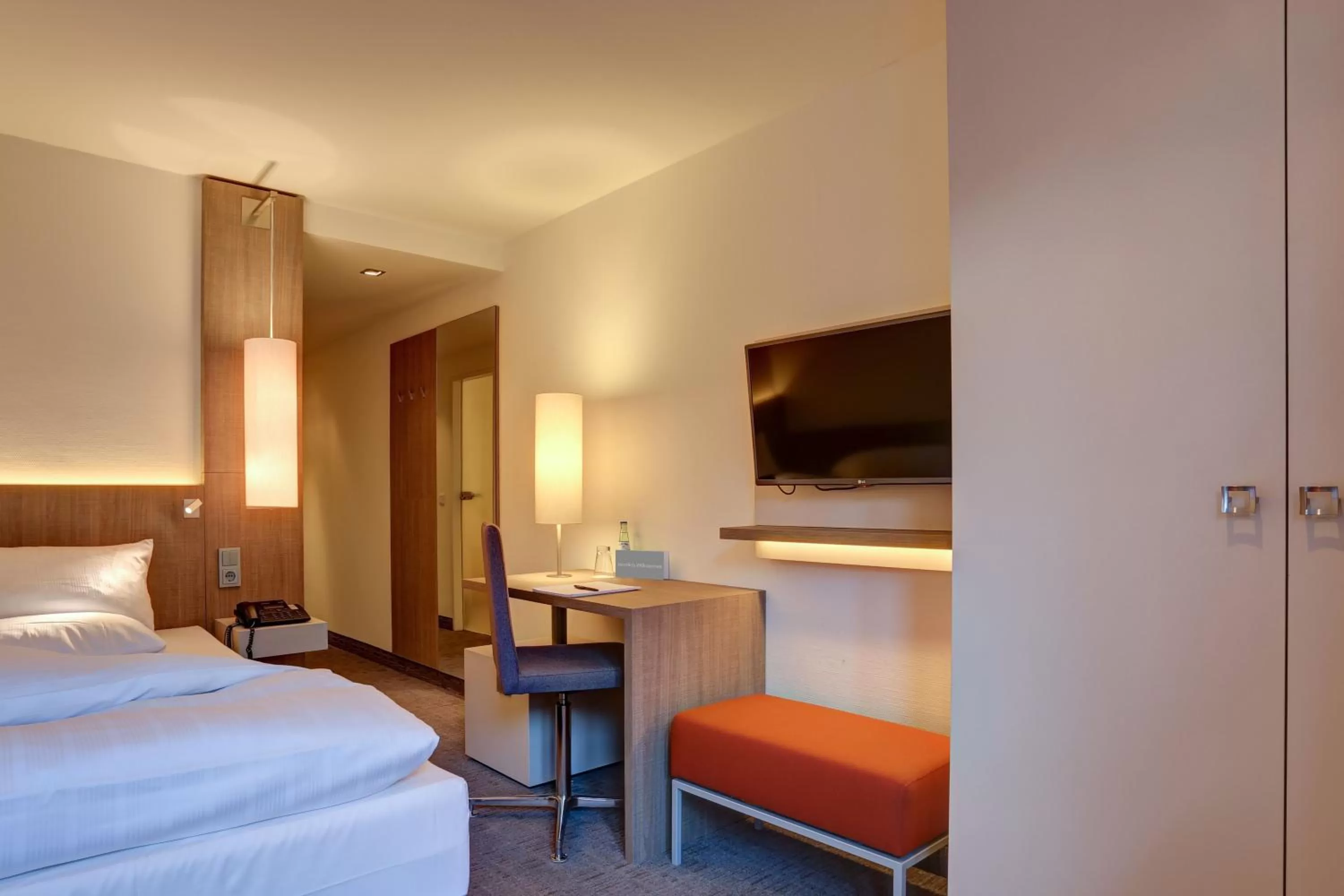 Bed in Centro Hotel Kommerz