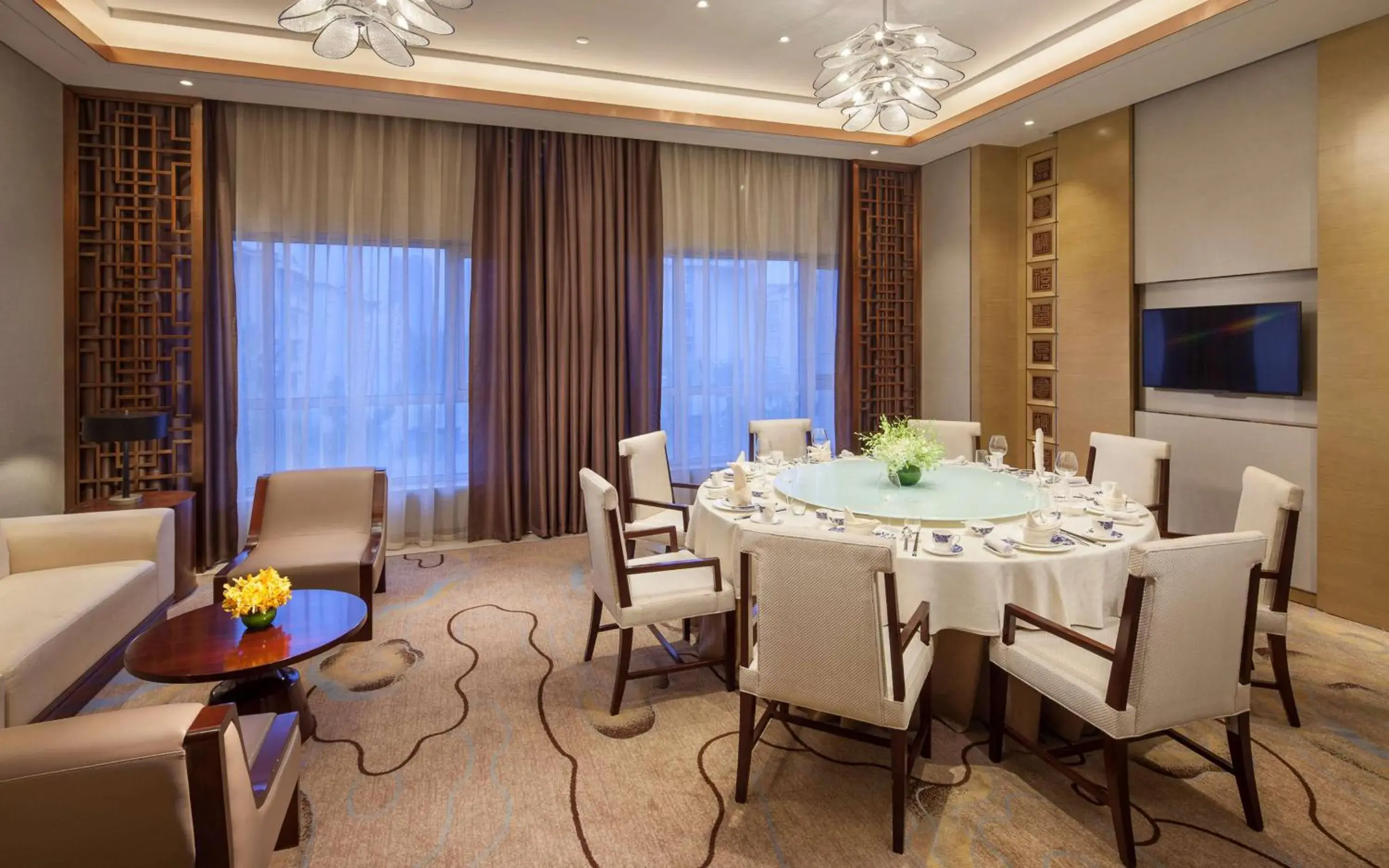 Restaurant/places to eat, Dining Area in DoubleTree by Hilton Hotel Qingdao-Jimo Ancient City