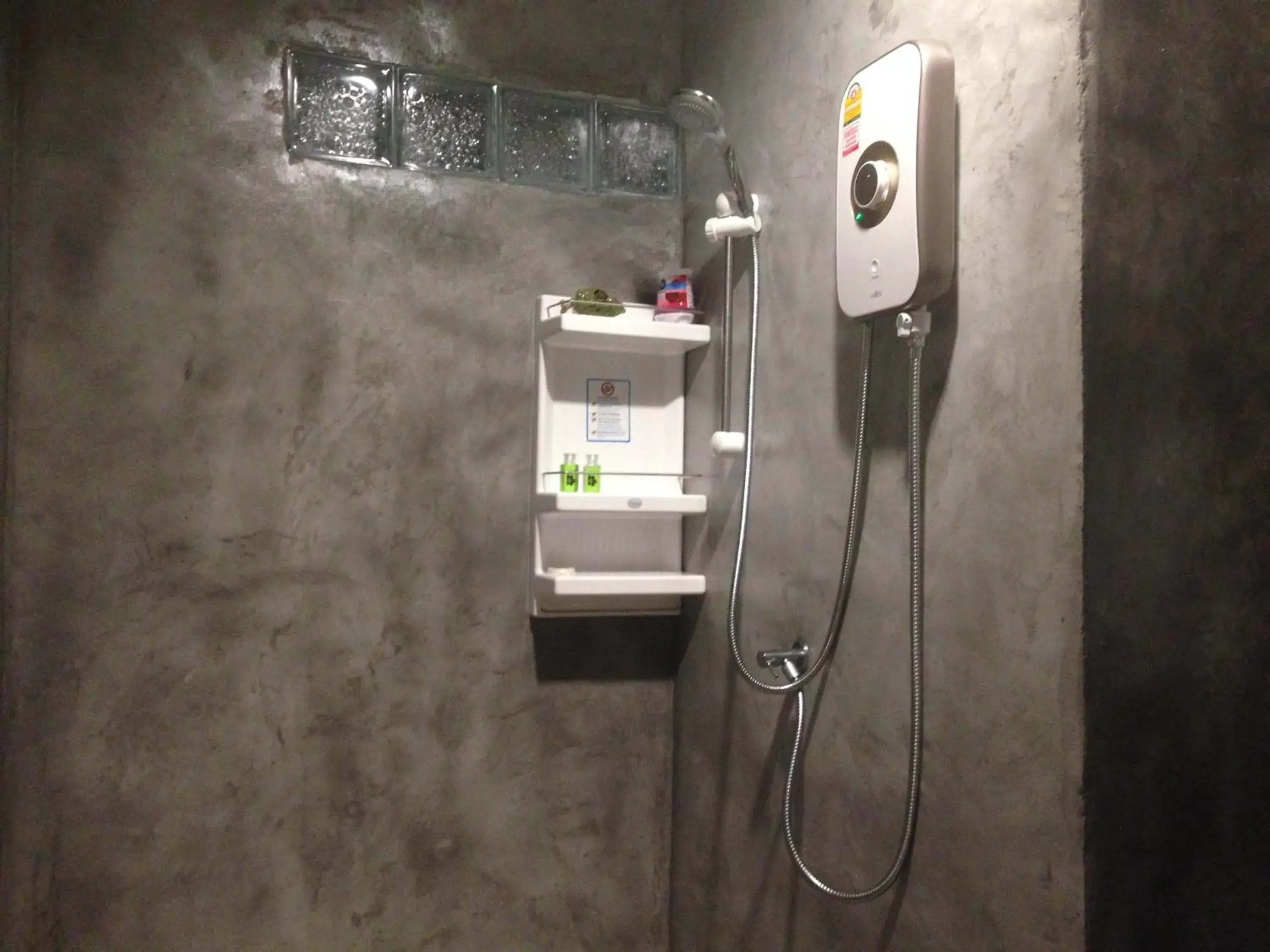 Shower, Bathroom in BaanPhong Lanta