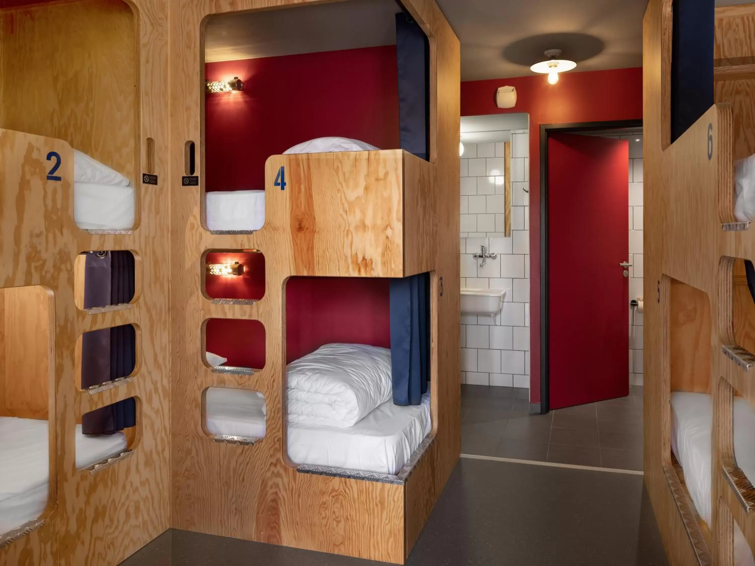 Bedroom, Bunk Bed in Eklo Paris Roissy CDG Airport