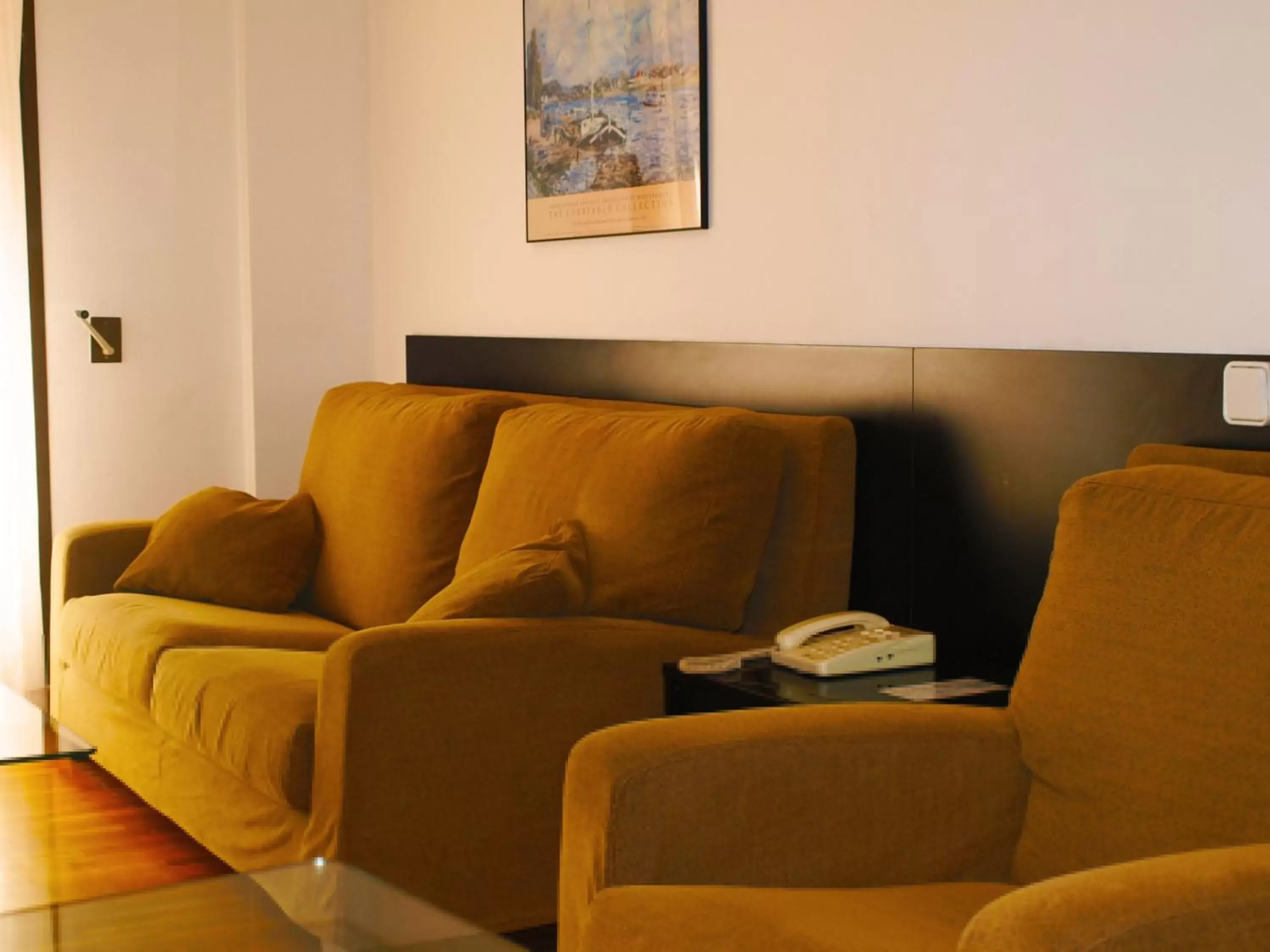 Living room, Seating Area in Aparthotel Bertrán