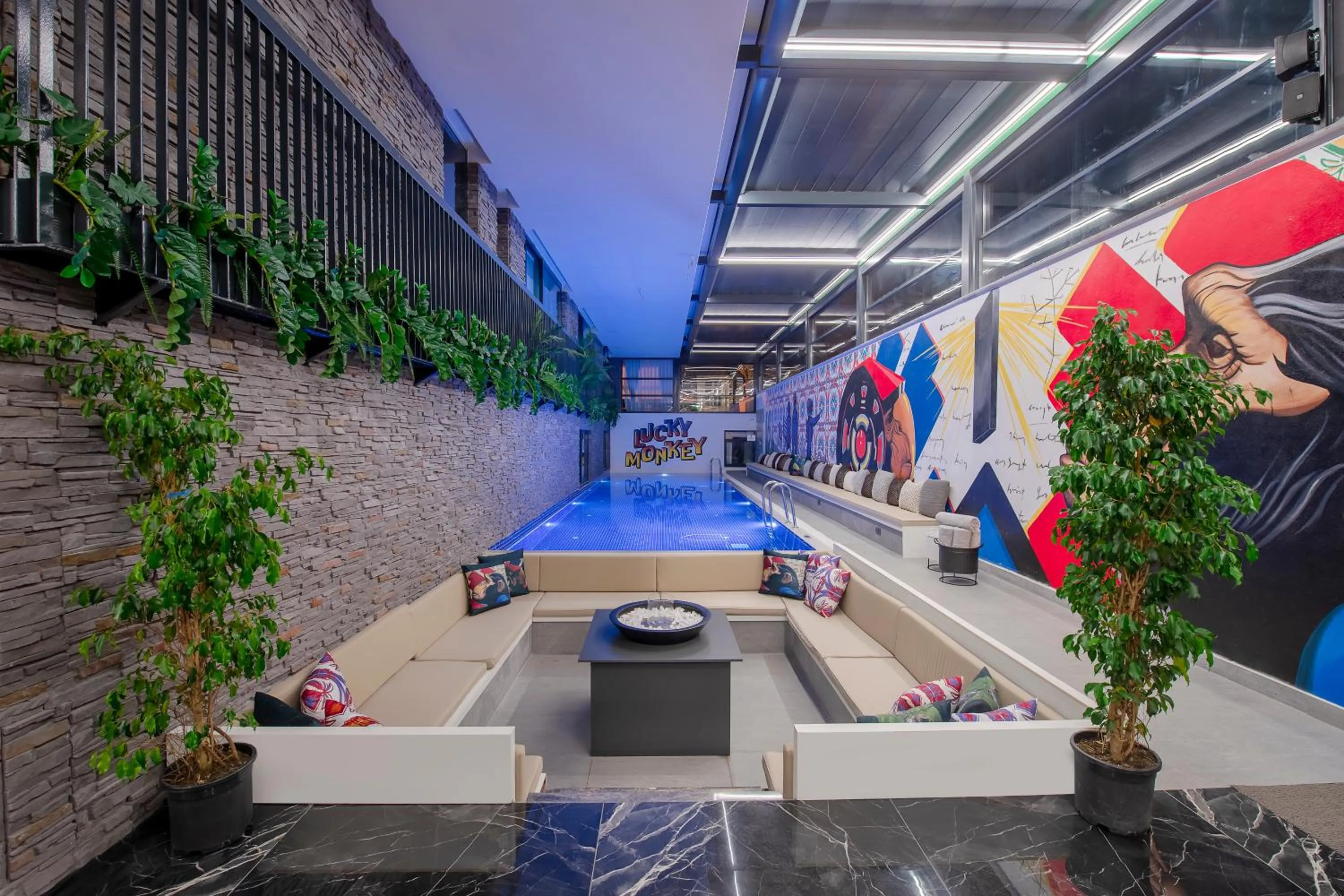 Swimming pool in Lucky Monkey Hotel