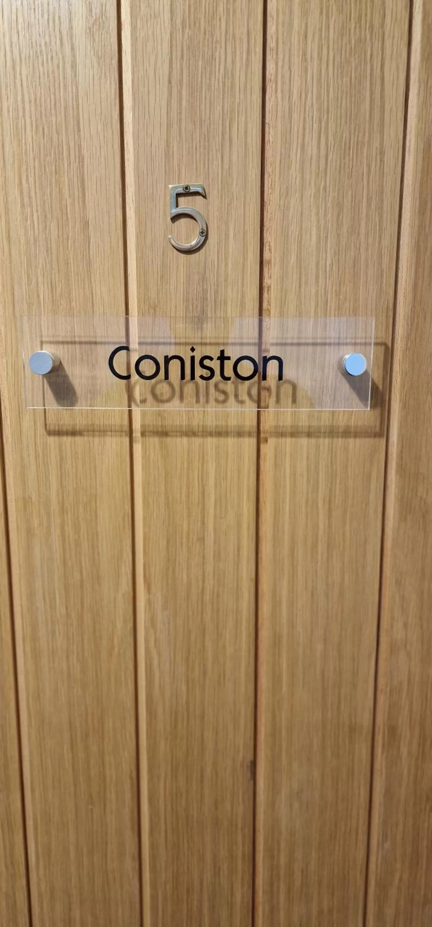 Property logo or sign in Bonny Brae House by Woodland Park