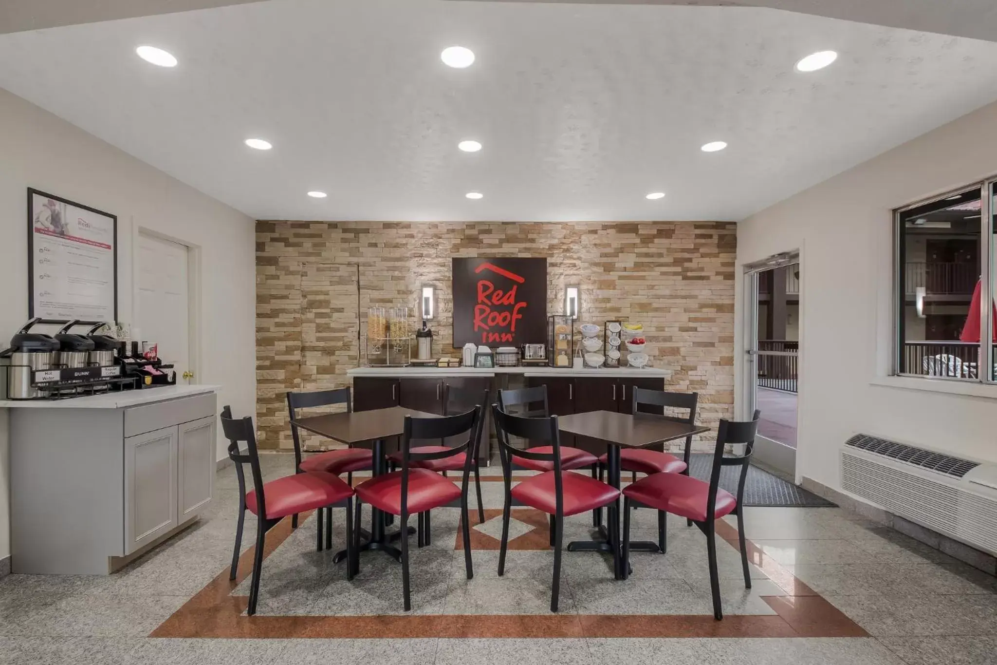 Breakfast in Red Roof Inn Crossville Breakfast in Red Roof Inn Crossville