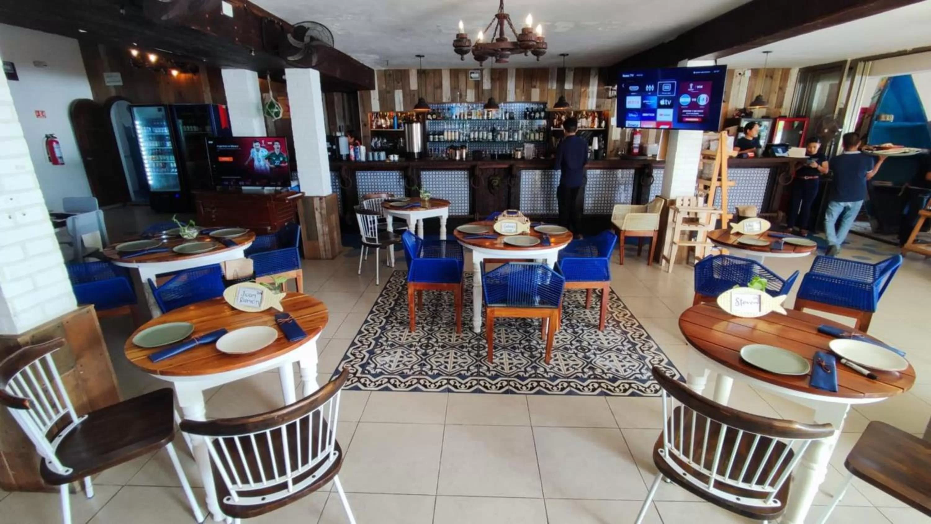 Restaurant/places to eat in Hacienda Morelos Beachfront Hotel