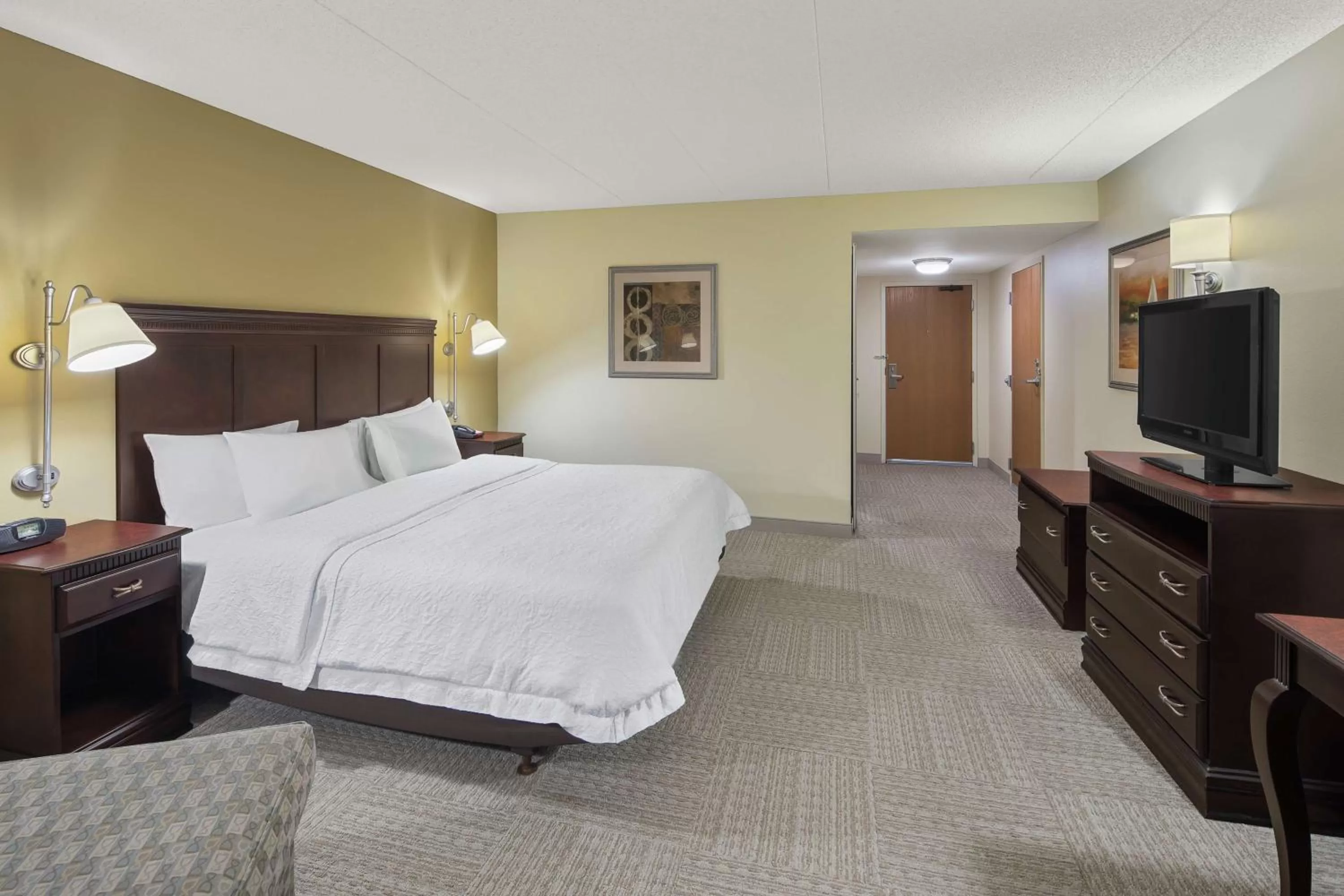 Bedroom, Bed in Hampton Inn Fairhope-Mobile Bay, AL