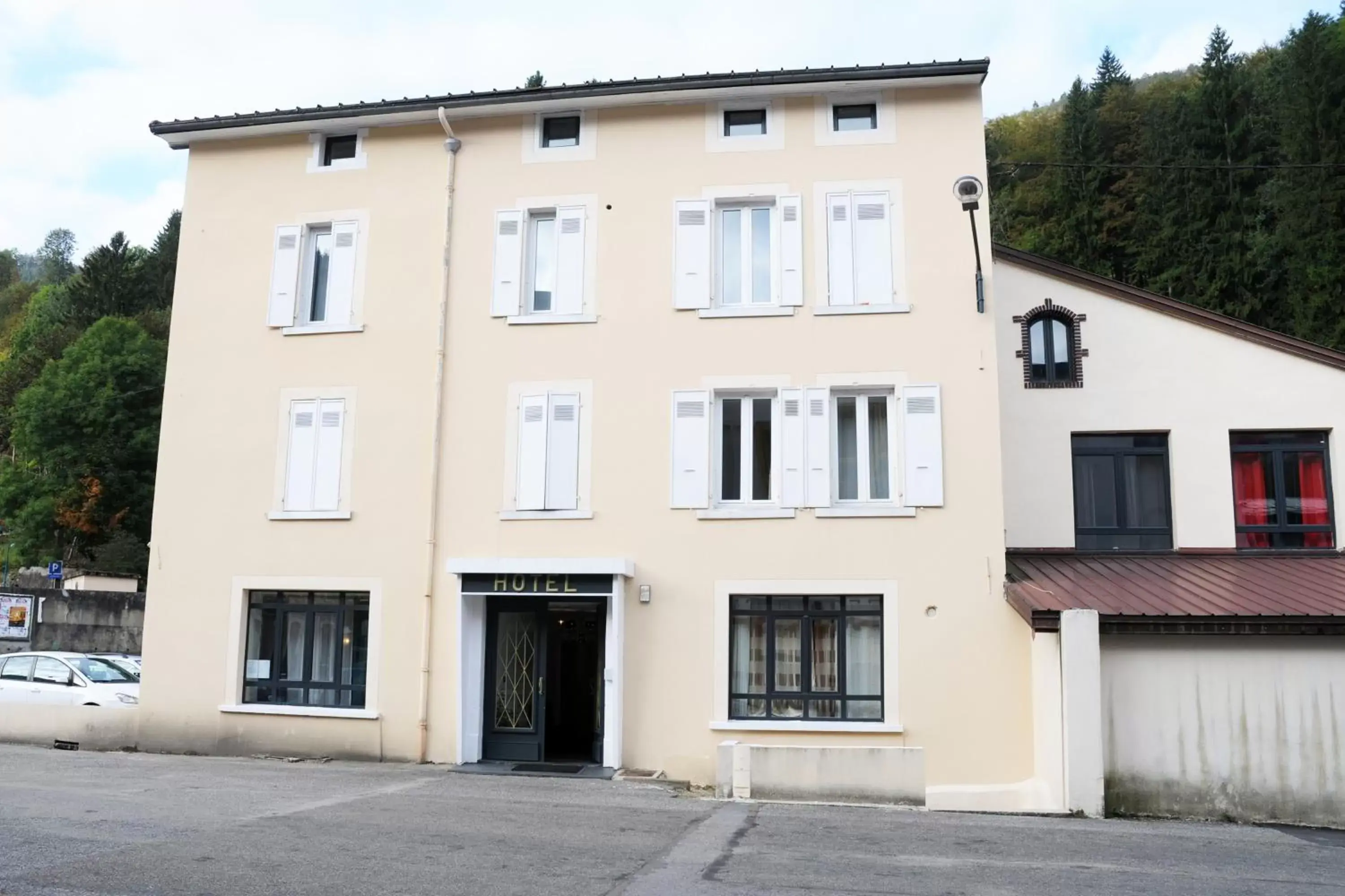 Facade/entrance, Property Building in Kyriad Direct Morez