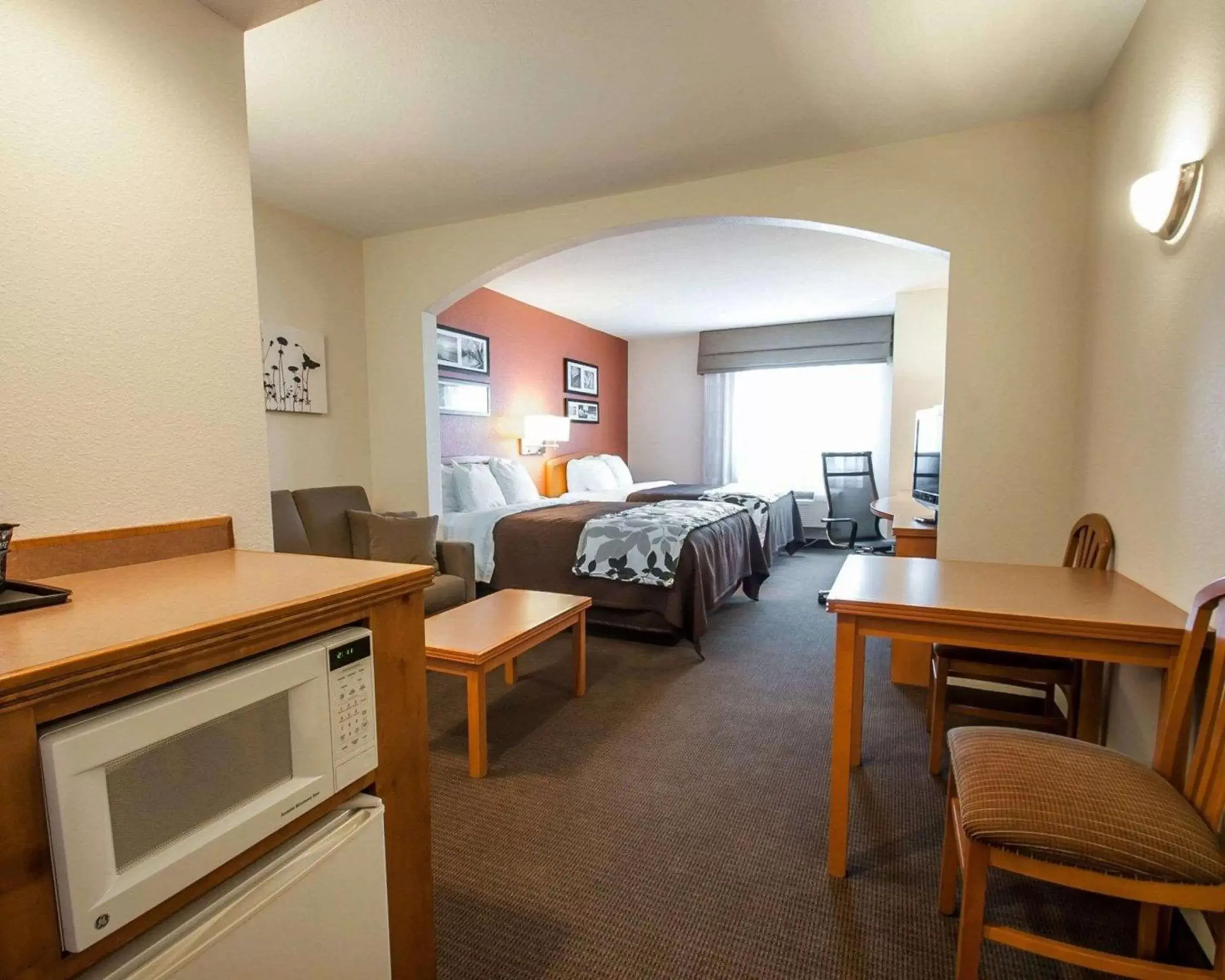 Bedroom, Bed in Sleep Inn & Suites Lake of the Ozarks Bedroom, Bed in Sleep Inn & Suites Lake of the Ozarks