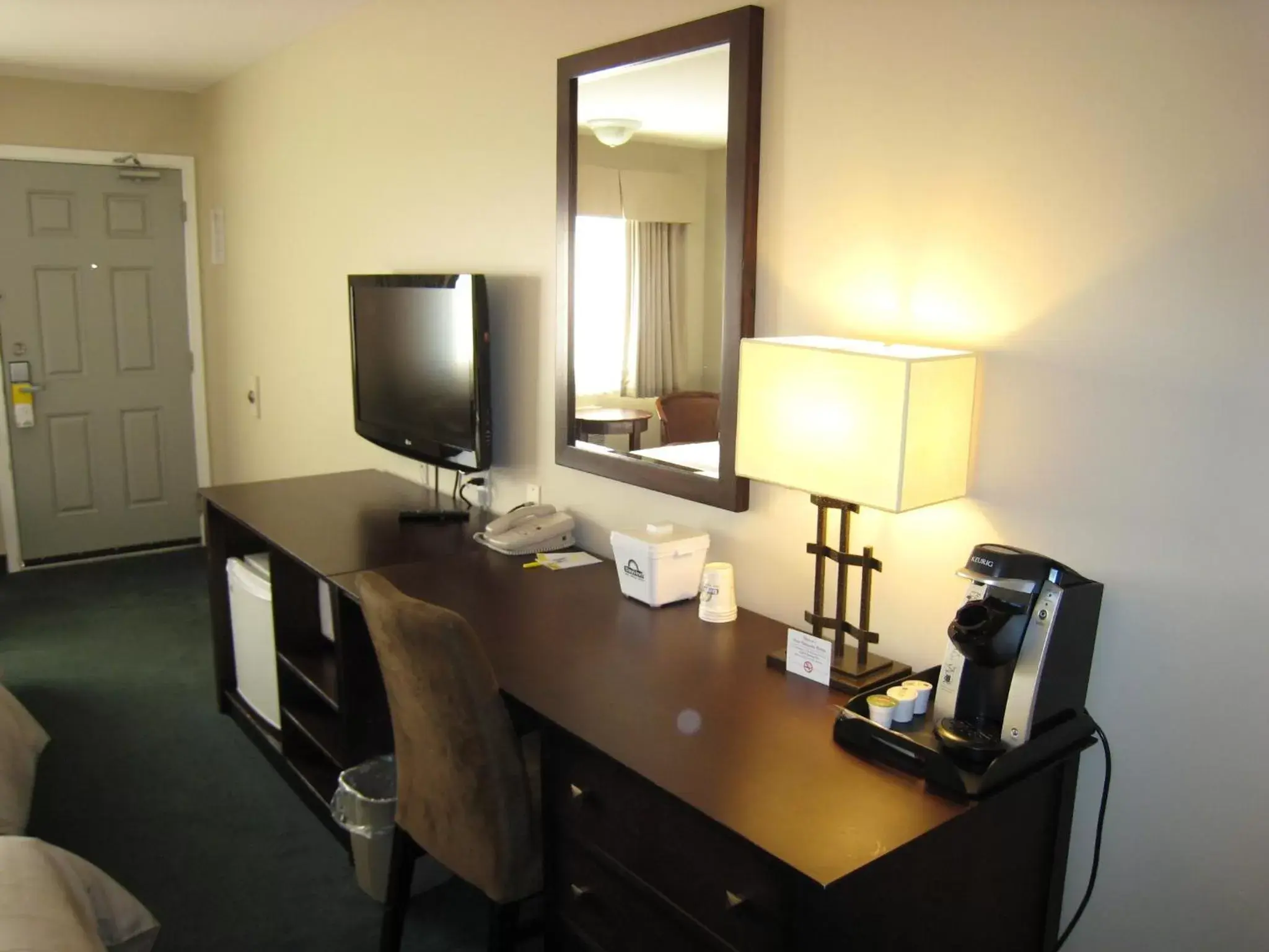 TV and multimedia, TV/Entertainment Center in Days Inn by Wyndham Golden