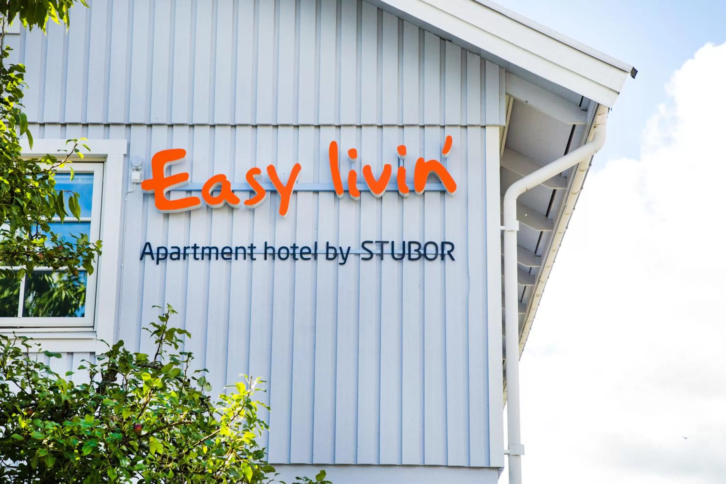 Facade/entrance in Easy Livin' Apartment Hotel