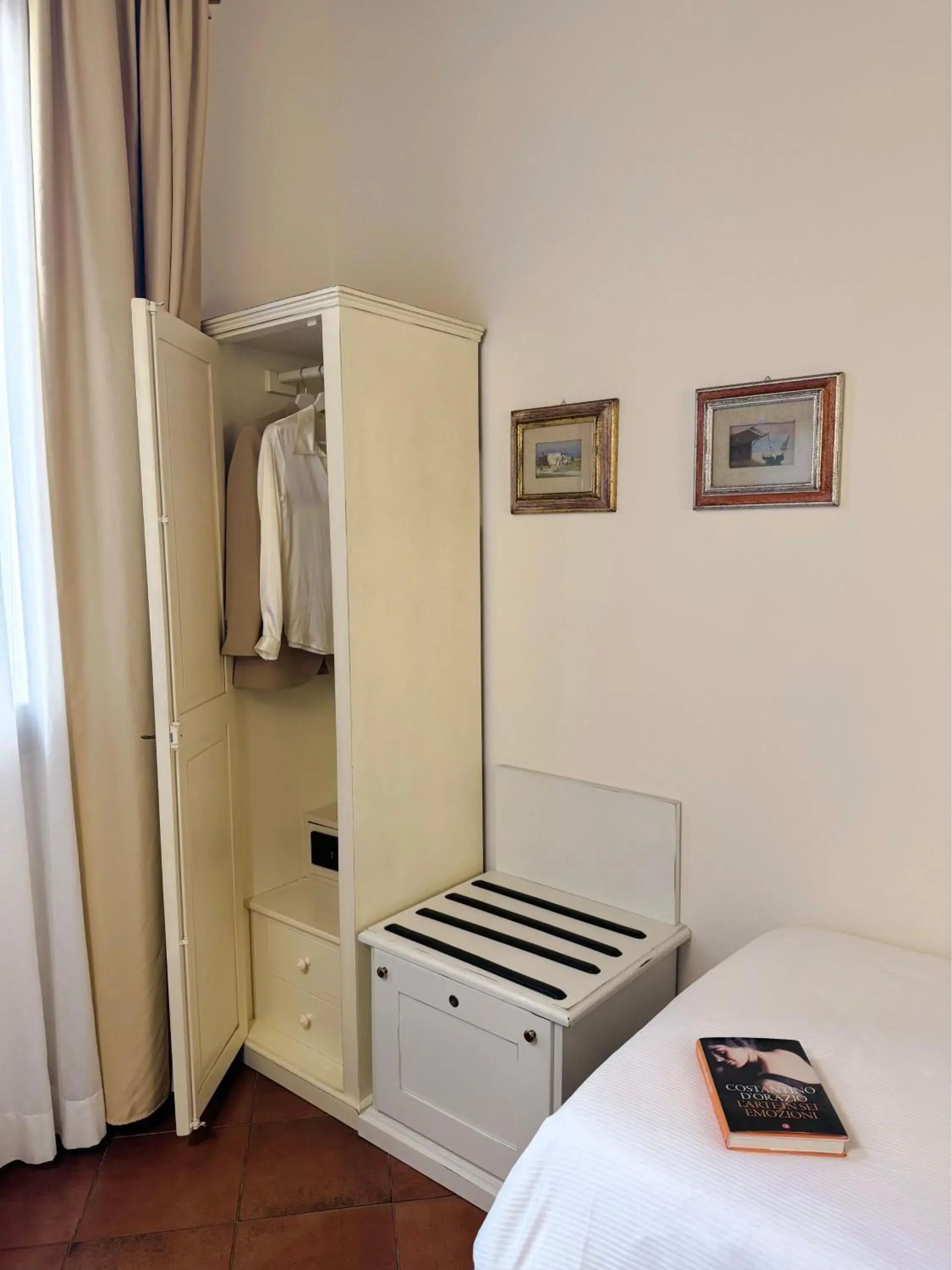 Bed, Bathroom in Hotel Relais Il Cestello