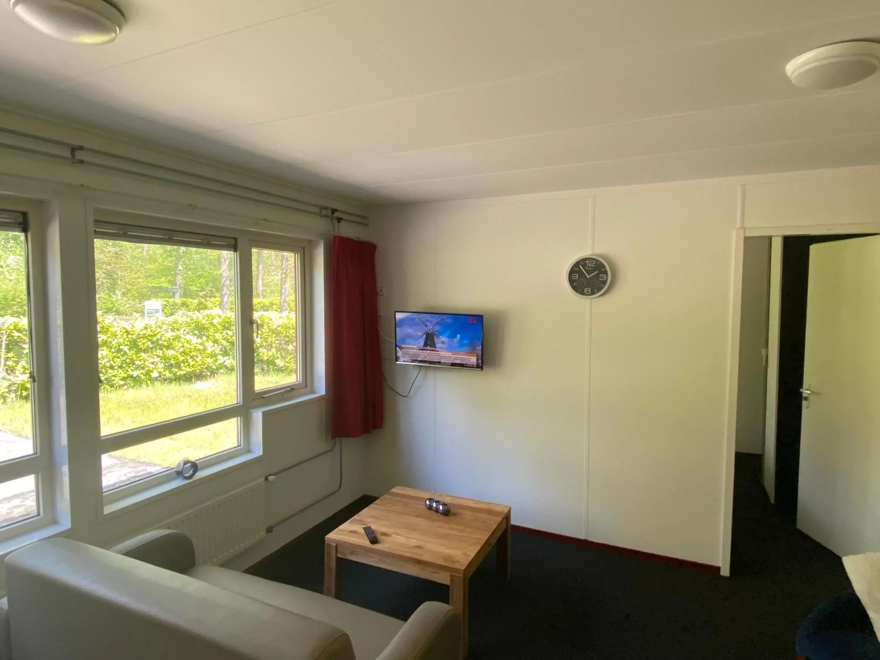 TV and multimedia, TV/Entertainment Center in Landgoed Leudal