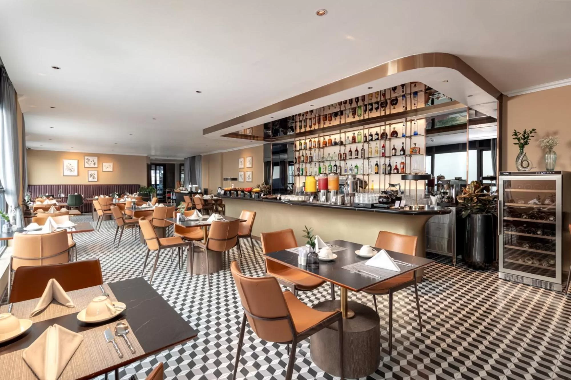 Restaurant/places to eat in La Siesta Classic Hang Thung