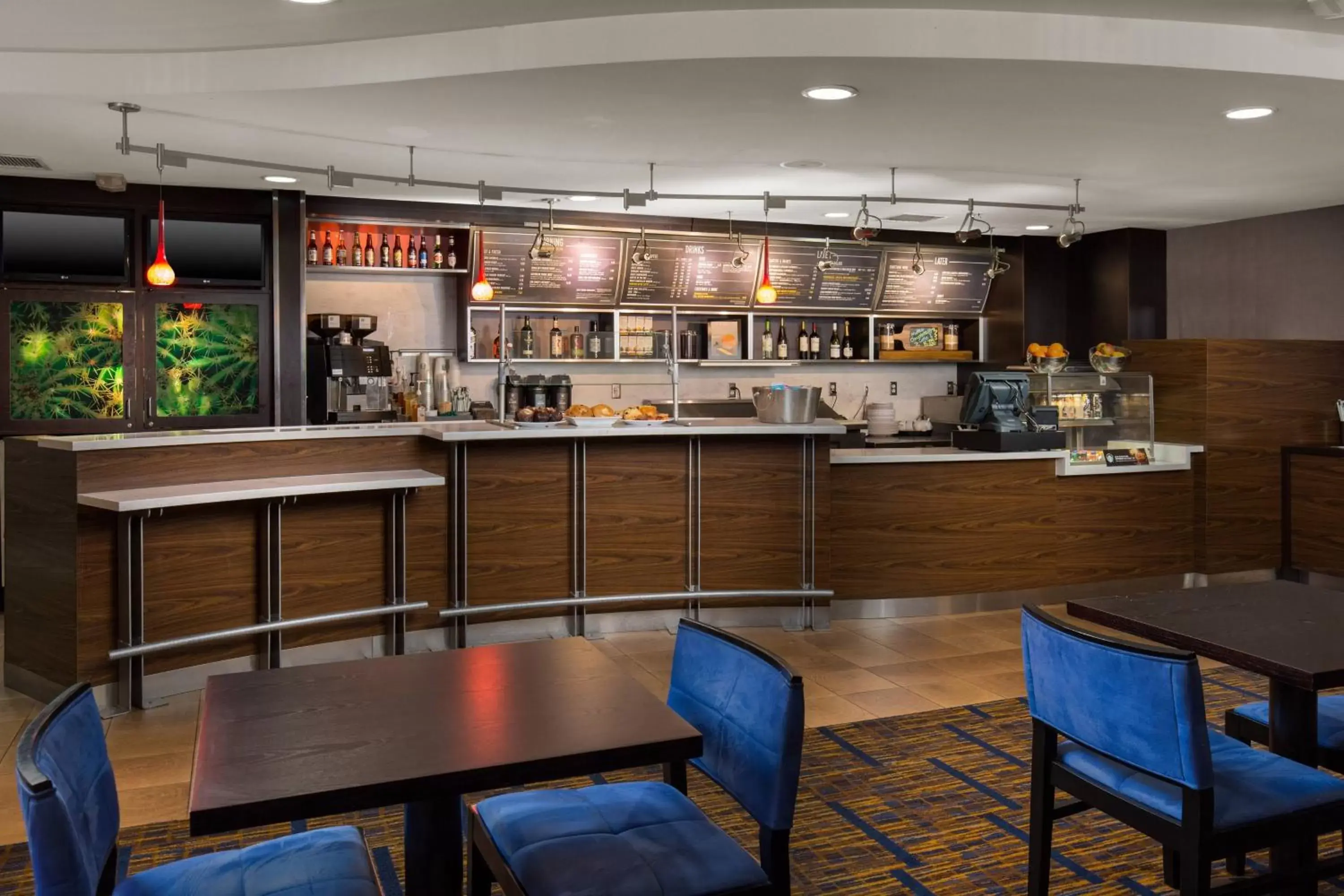 Restaurant/places to eat, Lounge/Bar in Courtyard by Marriott Rancho Cucamonga