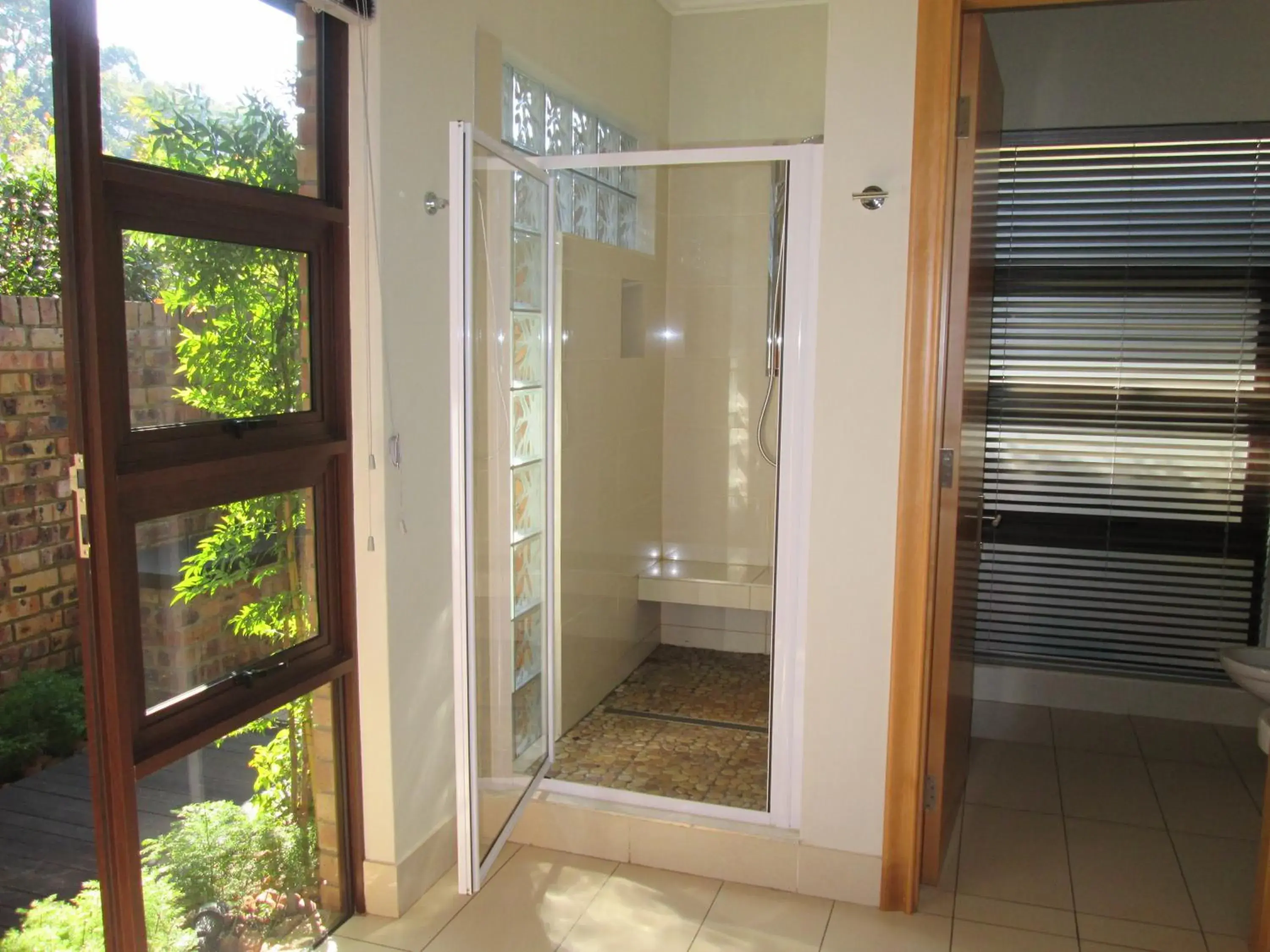 Bathroom in Schneiders Boutique Hotel