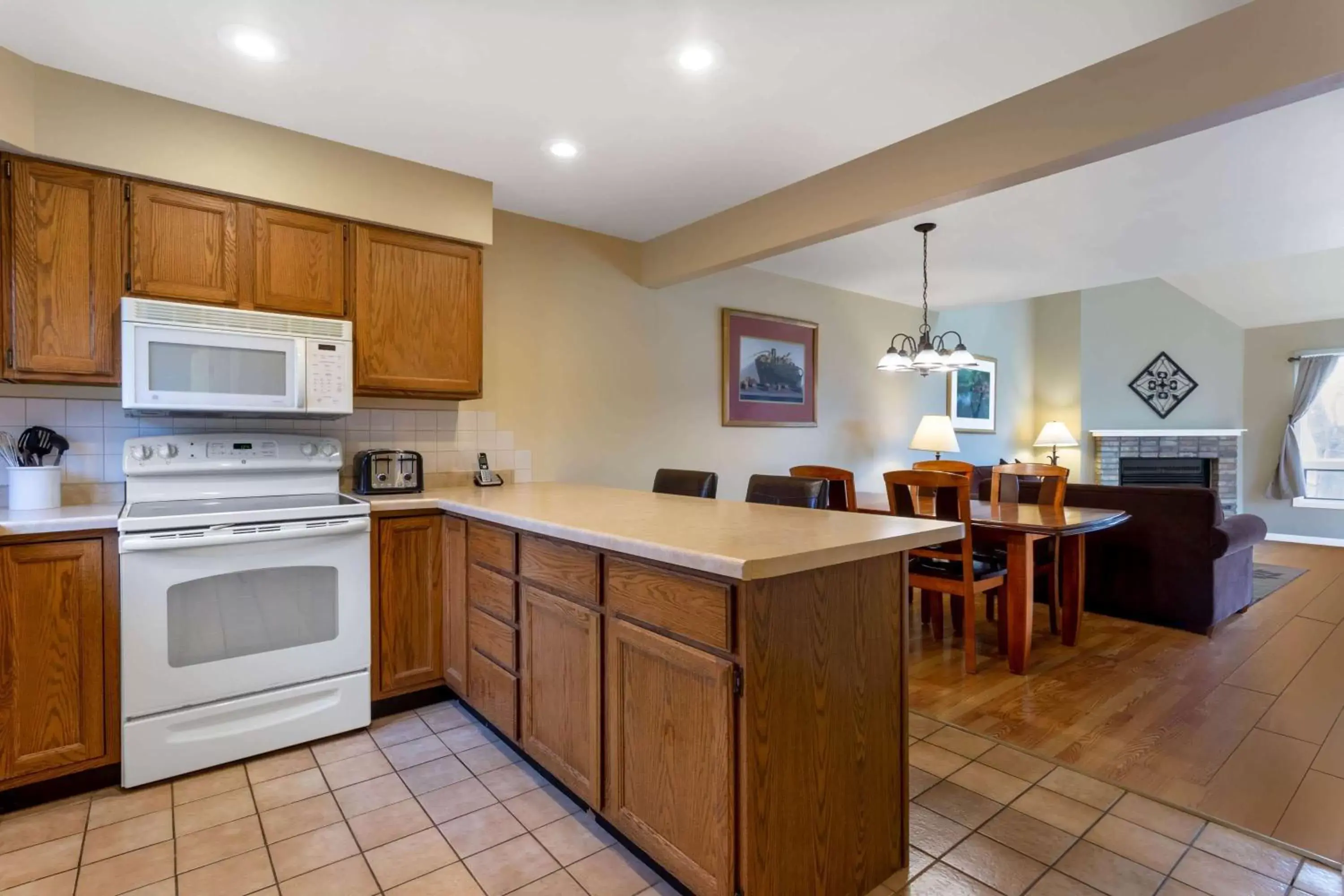 Photo of the whole room, Kitchen/Kitchenette in Tamarack Wisconsin Dells, a Ramada by Wyndham