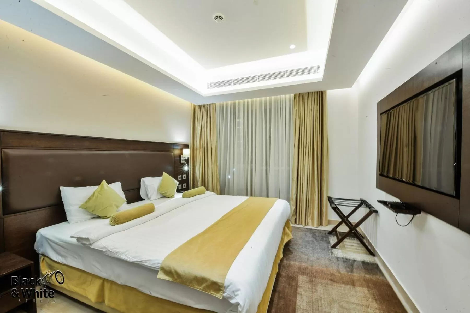 Bed in Downtown Hotel Apartments