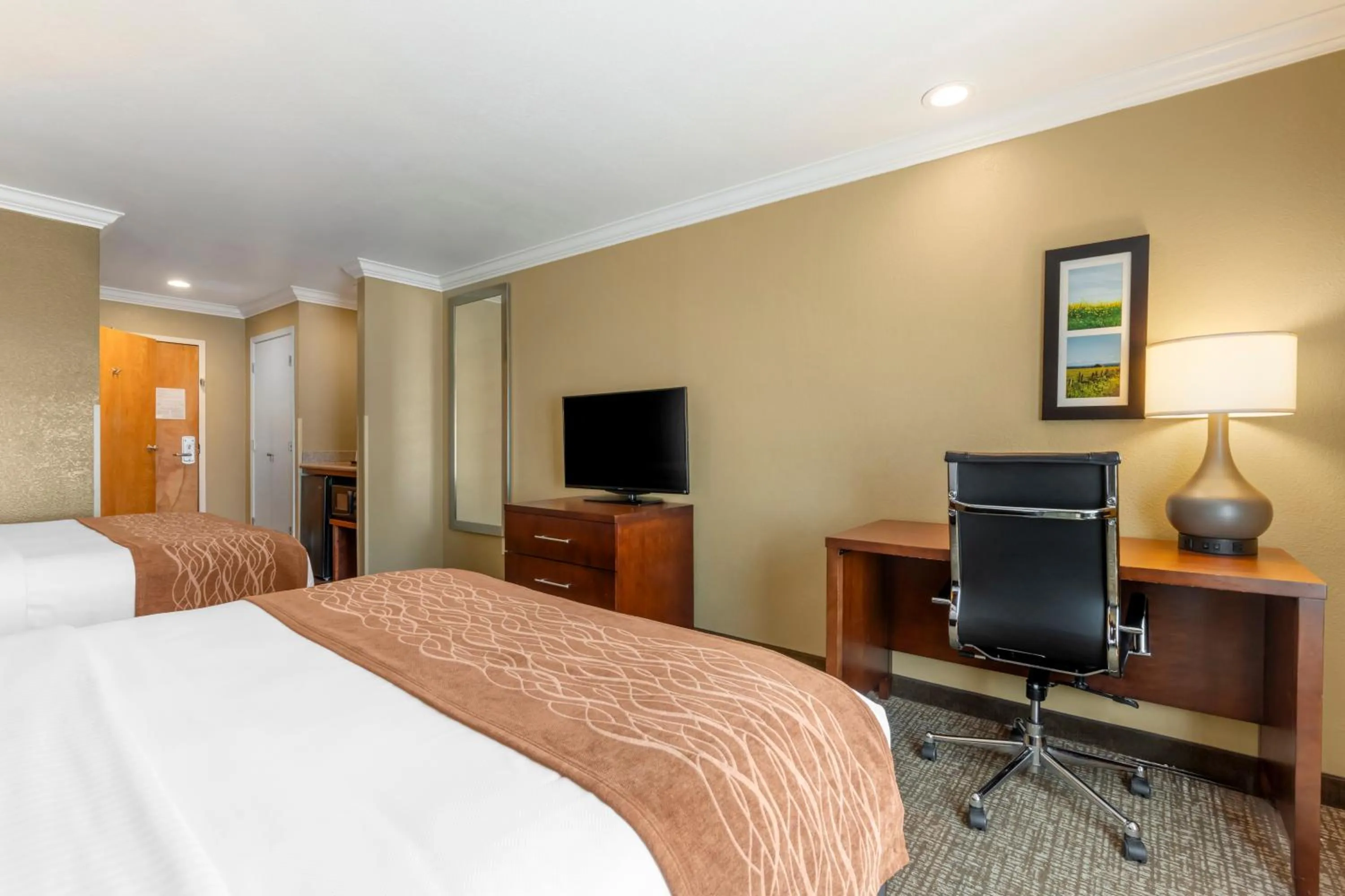 Bed in Comfort Inn Arcata