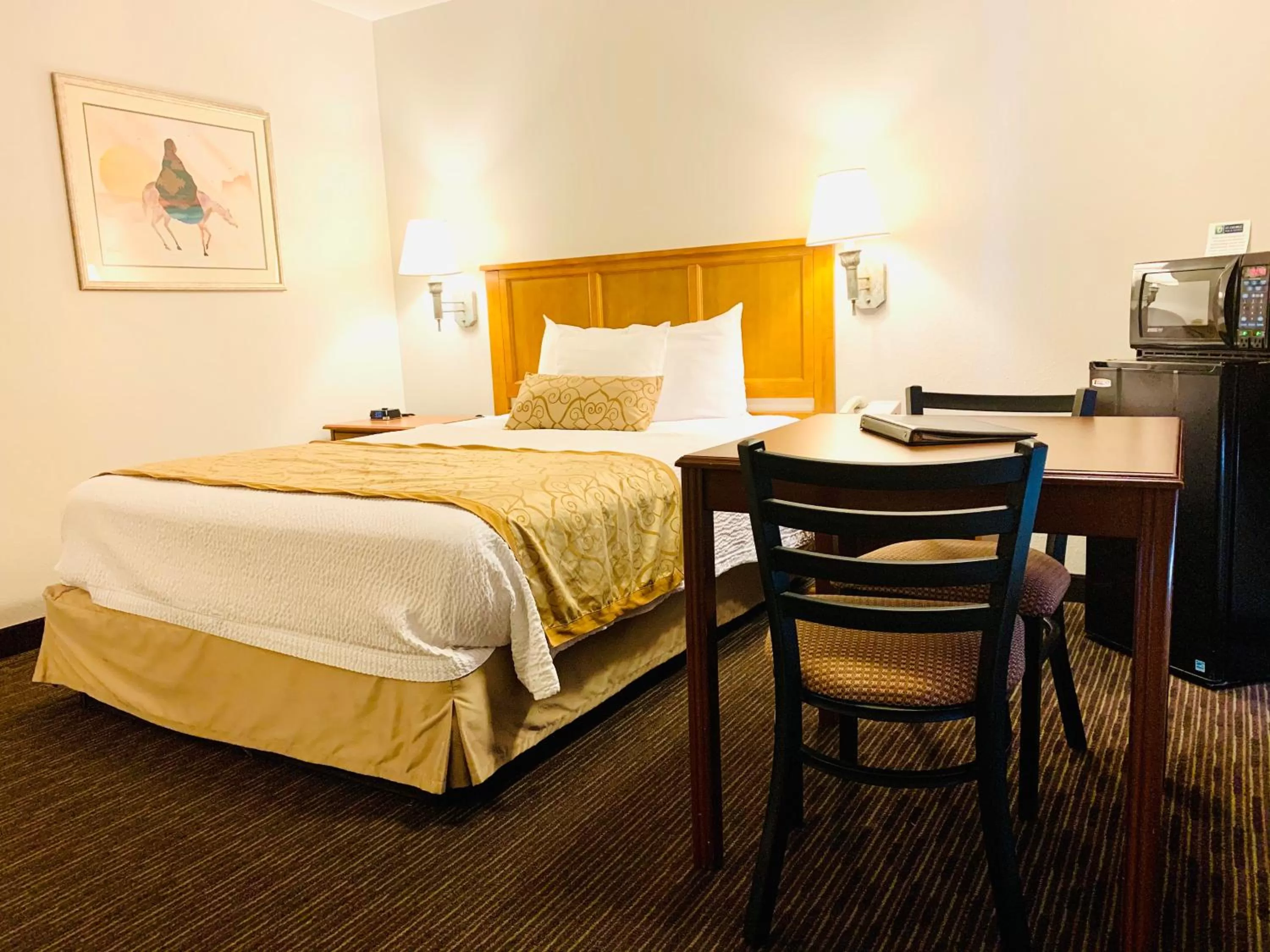 Photo of the whole room, Bed in St. George Inn and Suites