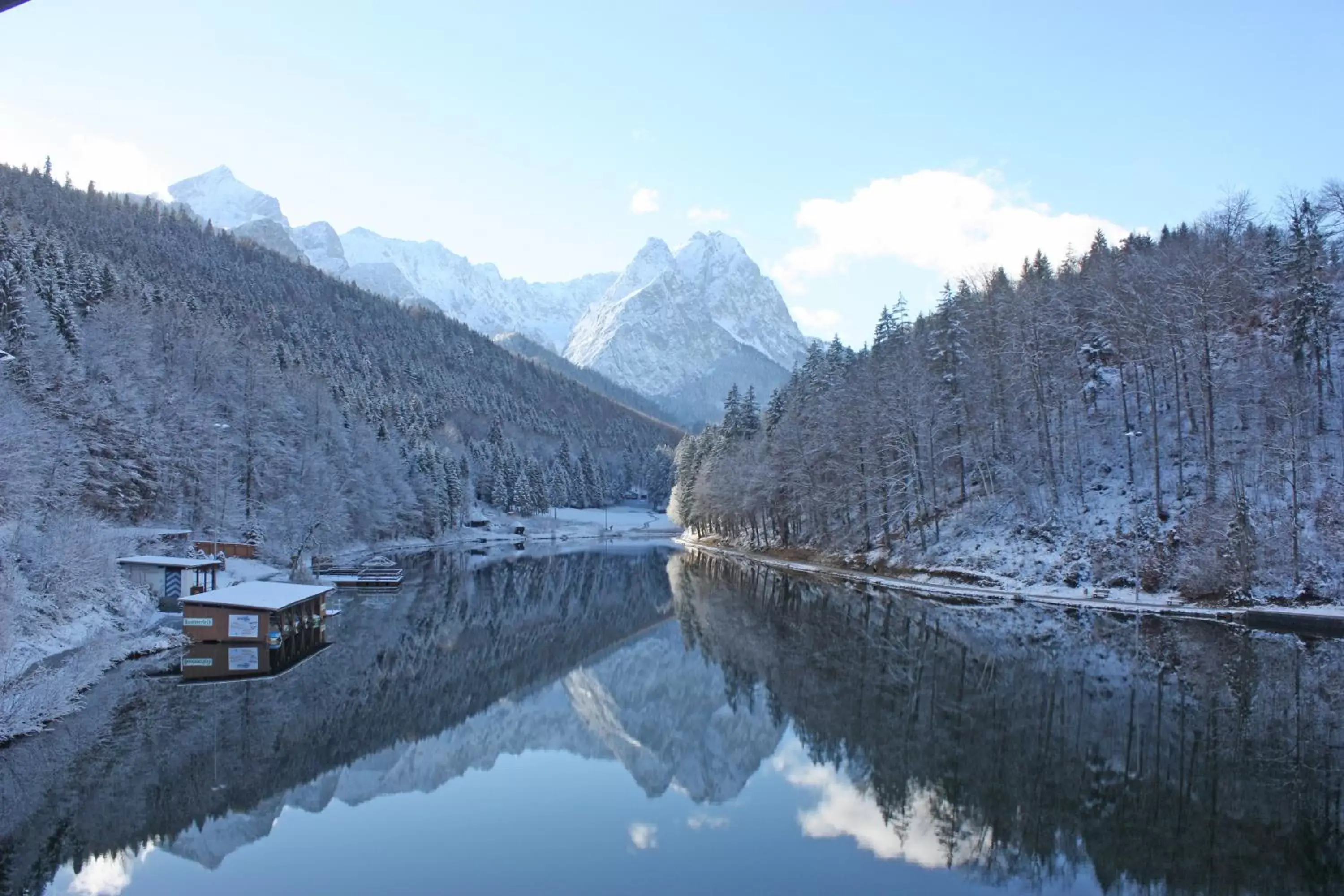 Lake view in Riessersee Hotel