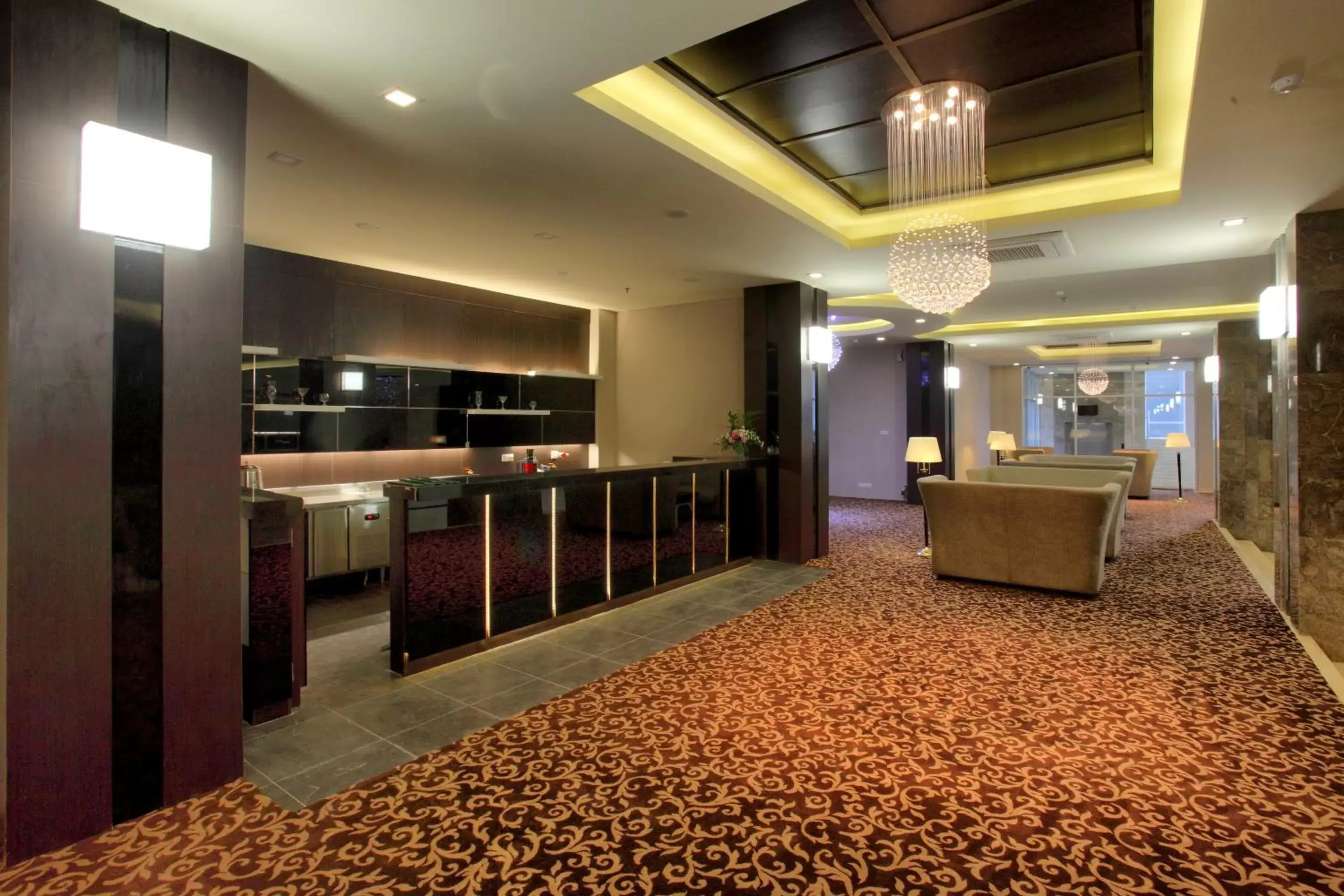 Lobby or reception, Lobby/Reception in Gino Feruci Braga by KAGUM Hotels