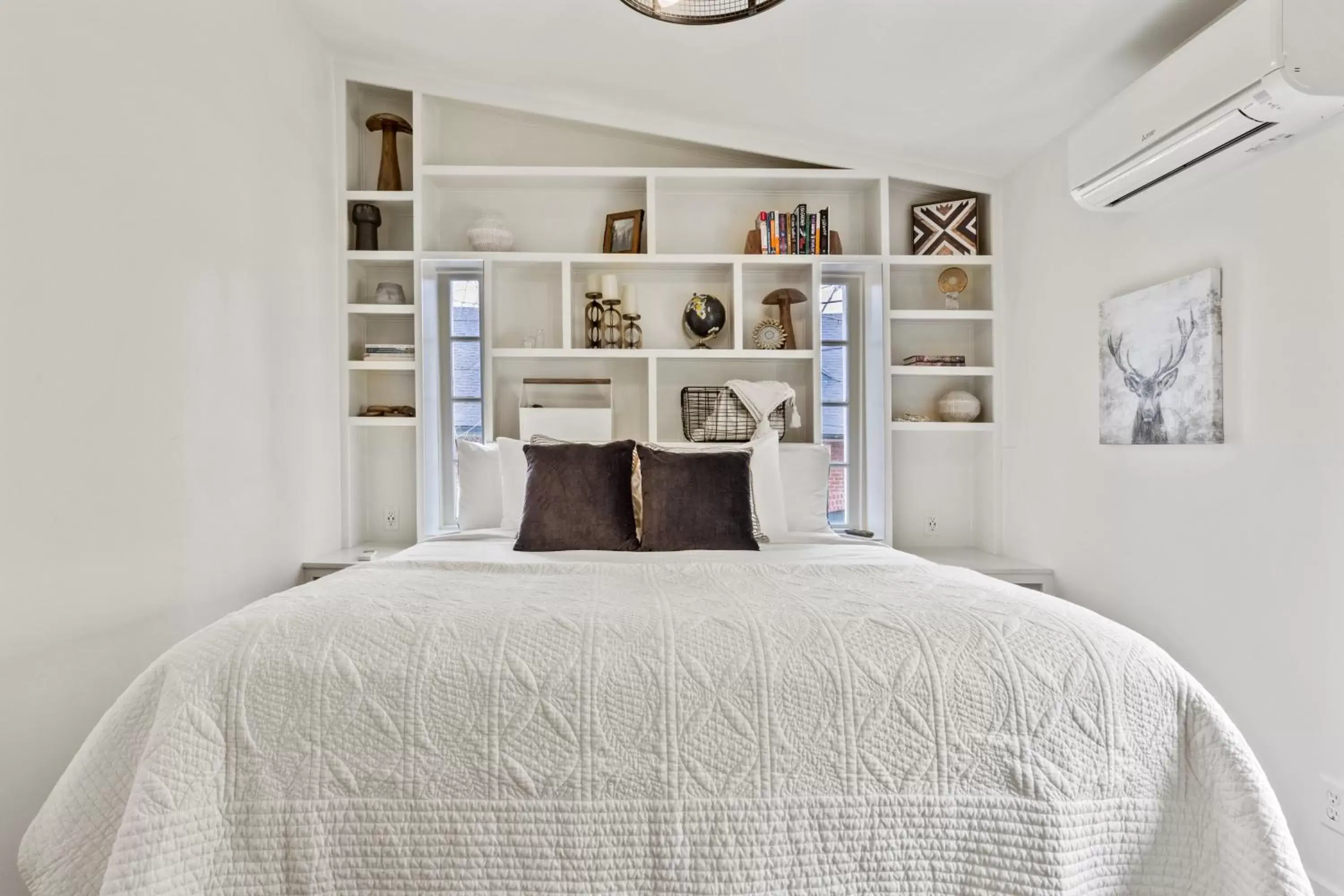 Bedroom, Bed in Bespoke Inn Flagstaff