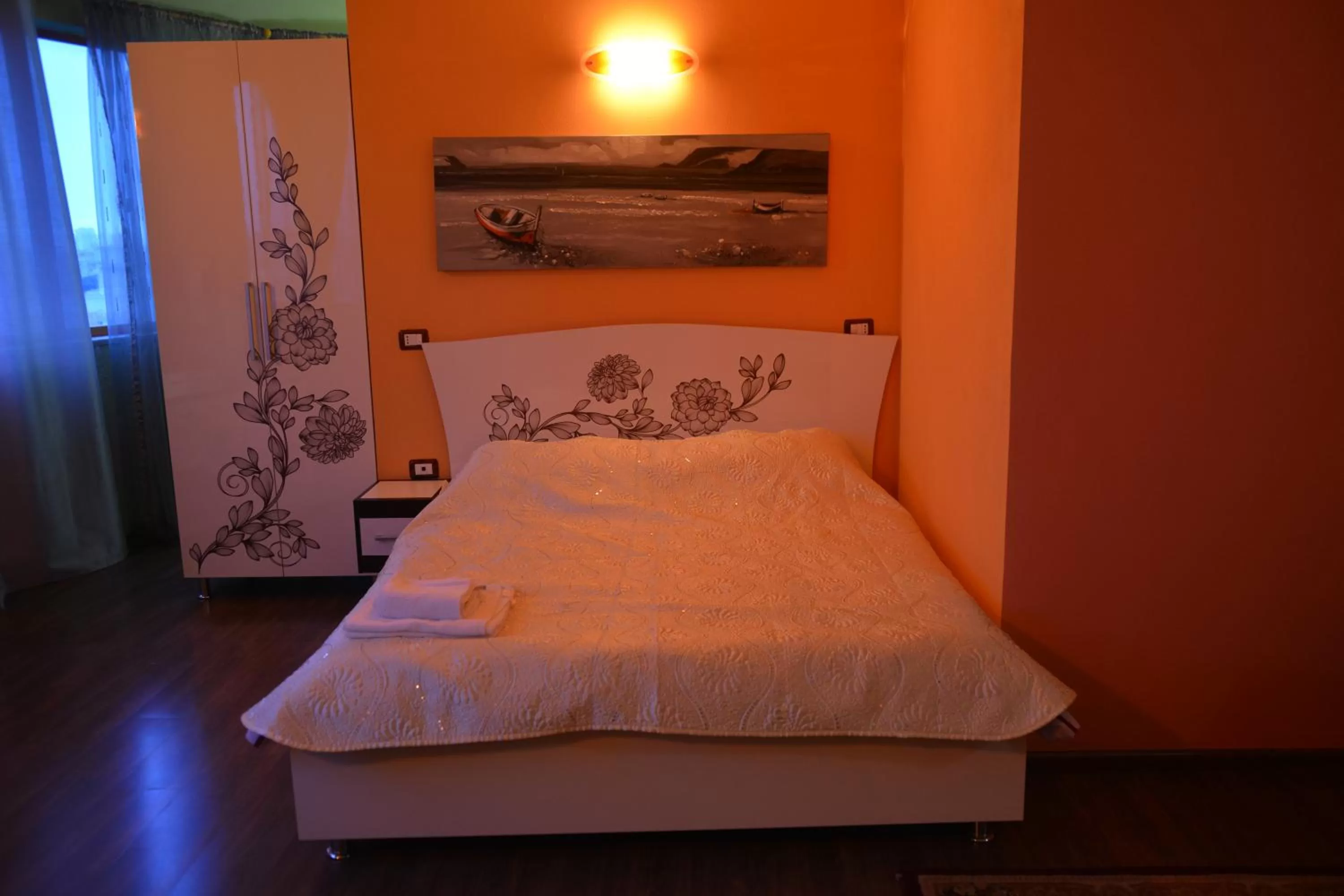 Bedroom, Room Photo in Royal gaz Hotel