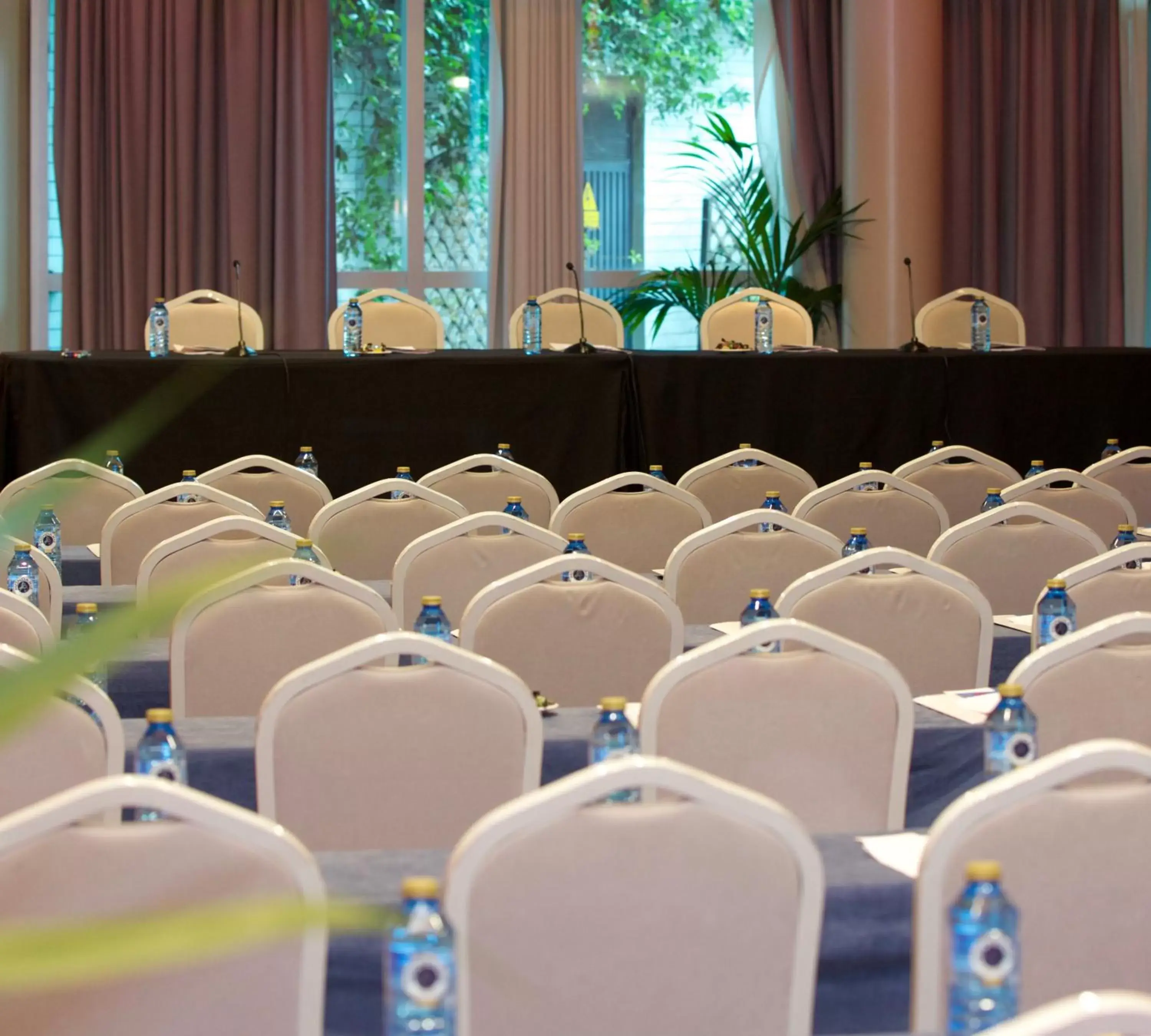 Meeting/conference room in Abba Playa Gijón