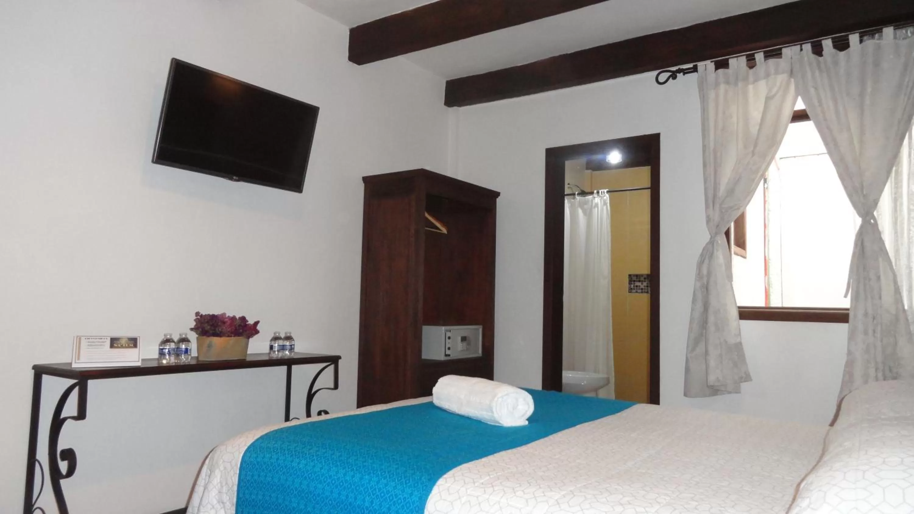 Family, Bed in Hotel Na´Lum