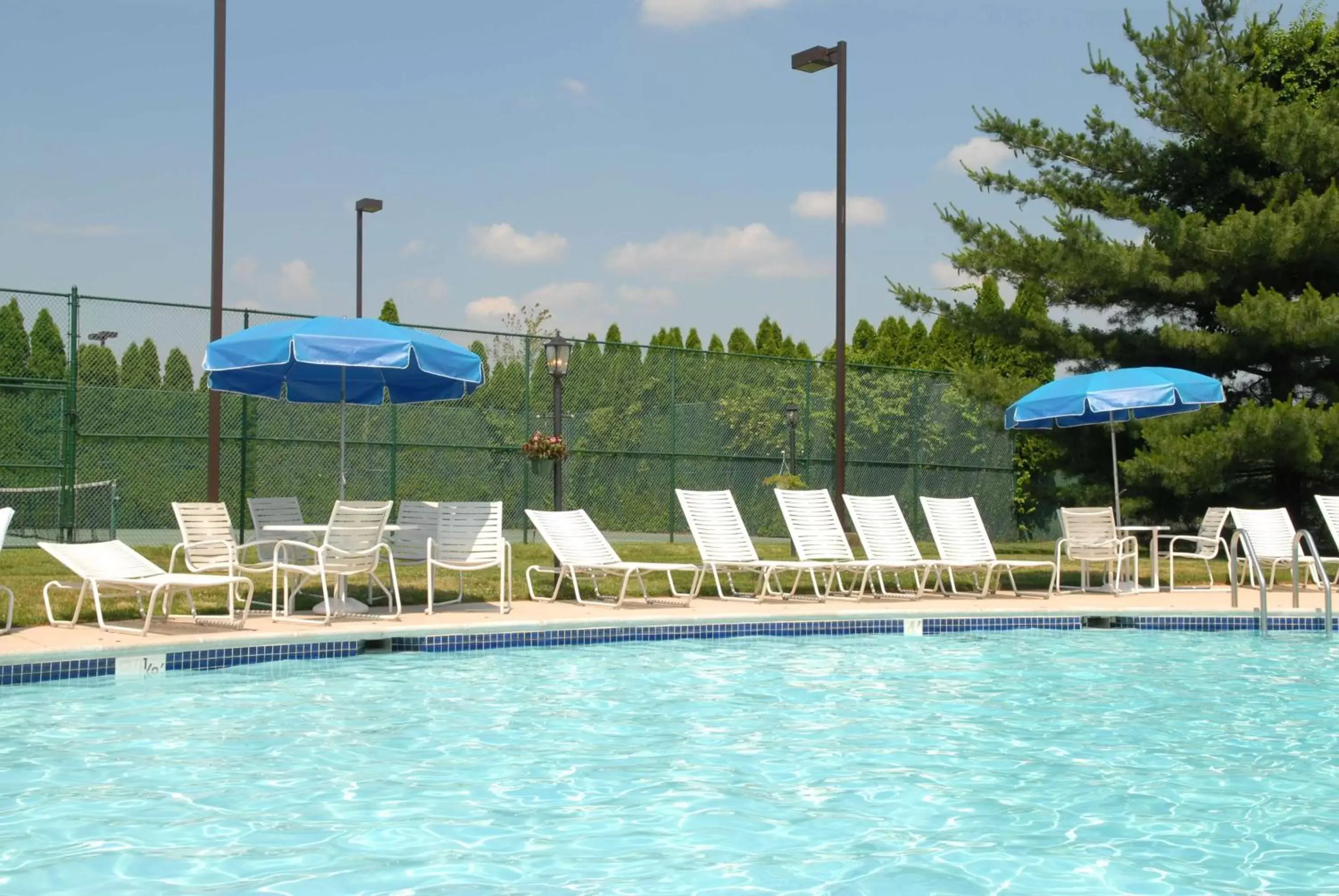 Pool view, Swimming Pool in Hilton Long Island/Huntington