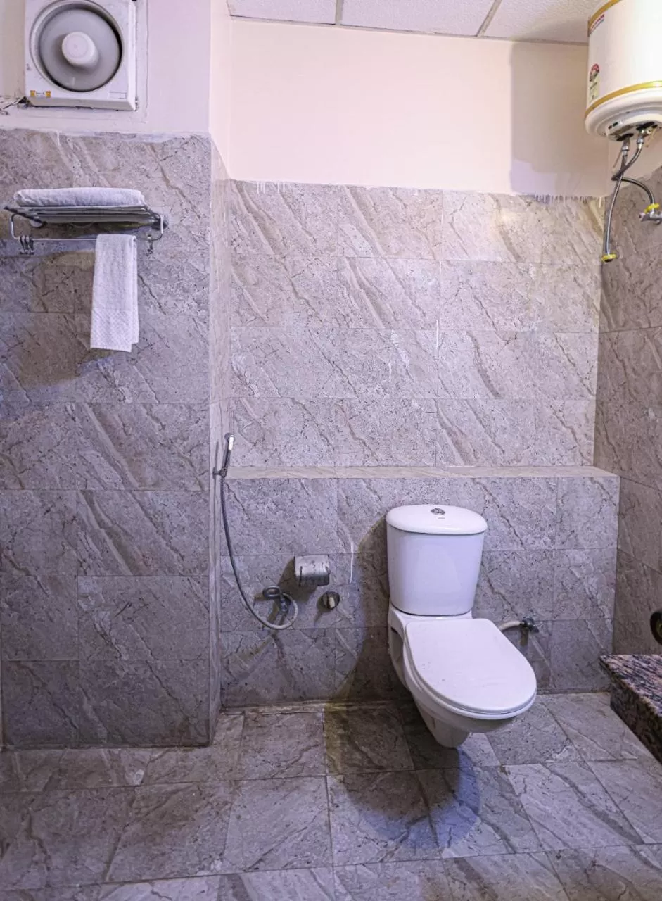 Toilet, Bathroom in Hotel The Leaf - Gomti Nagar Lucknow