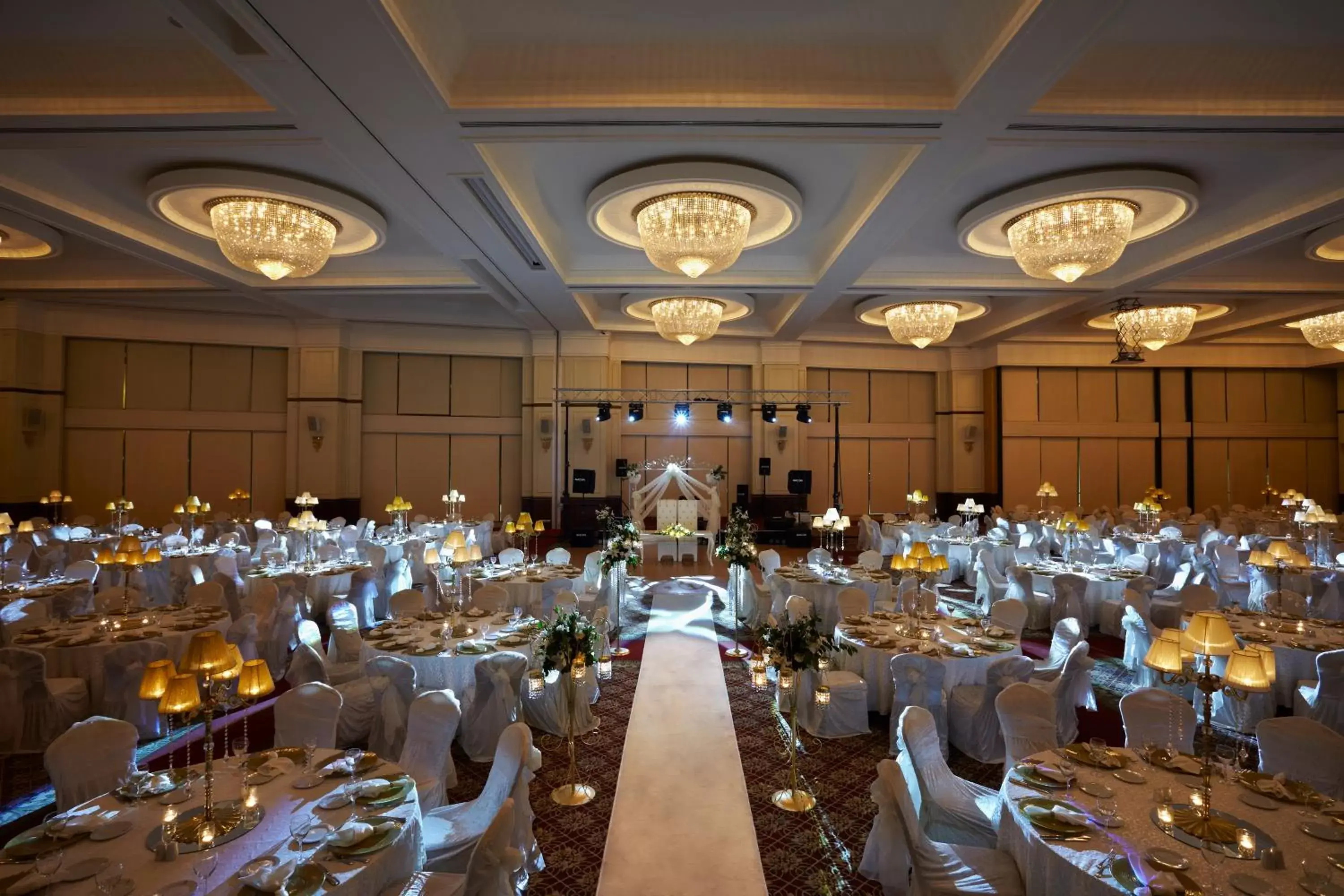 Banquet/Function facilities, Restaurant/Places to Eat in Crowne Plaza Istanbul Asia, an IHG Hotel