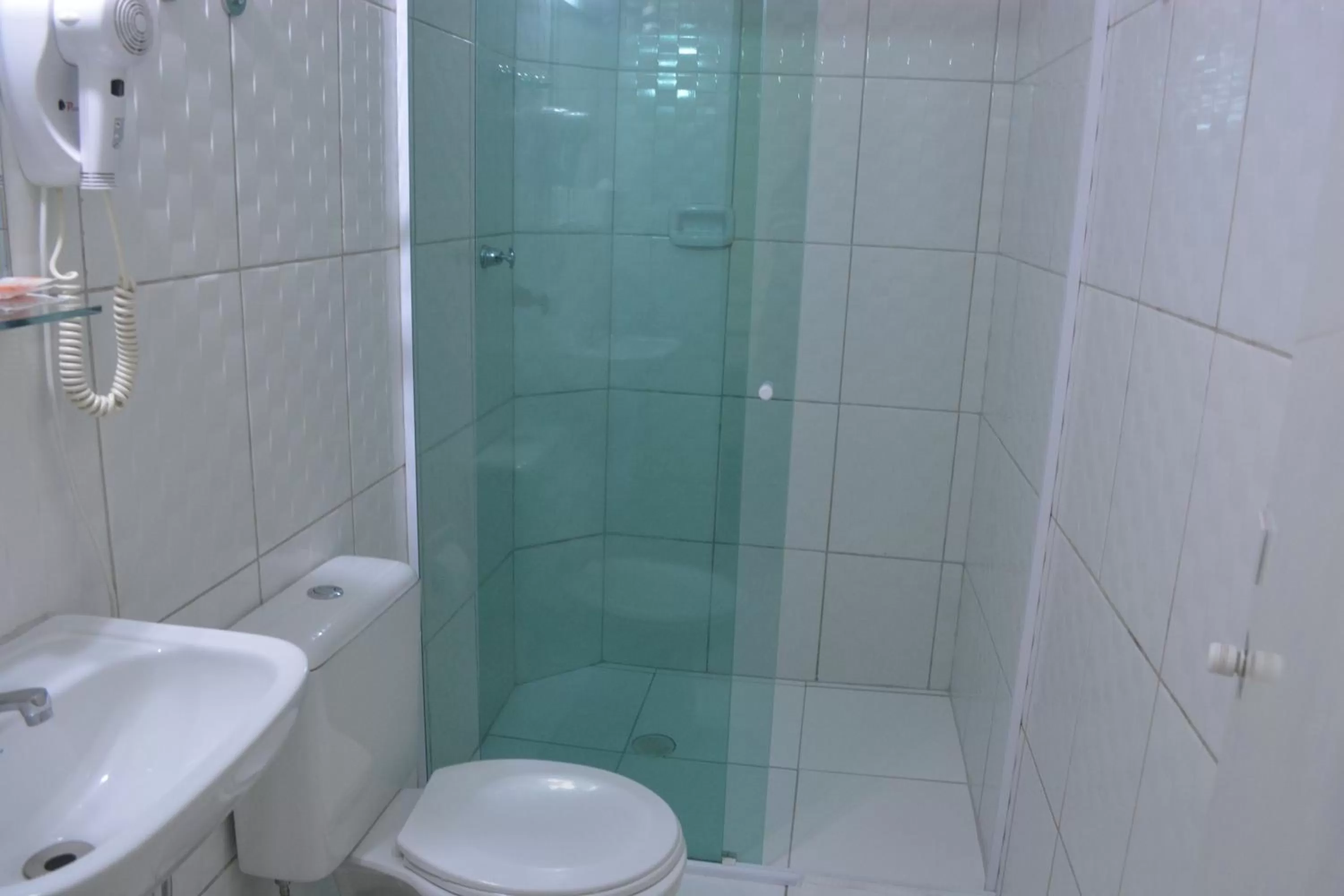 Toilet in Hotel Calstar