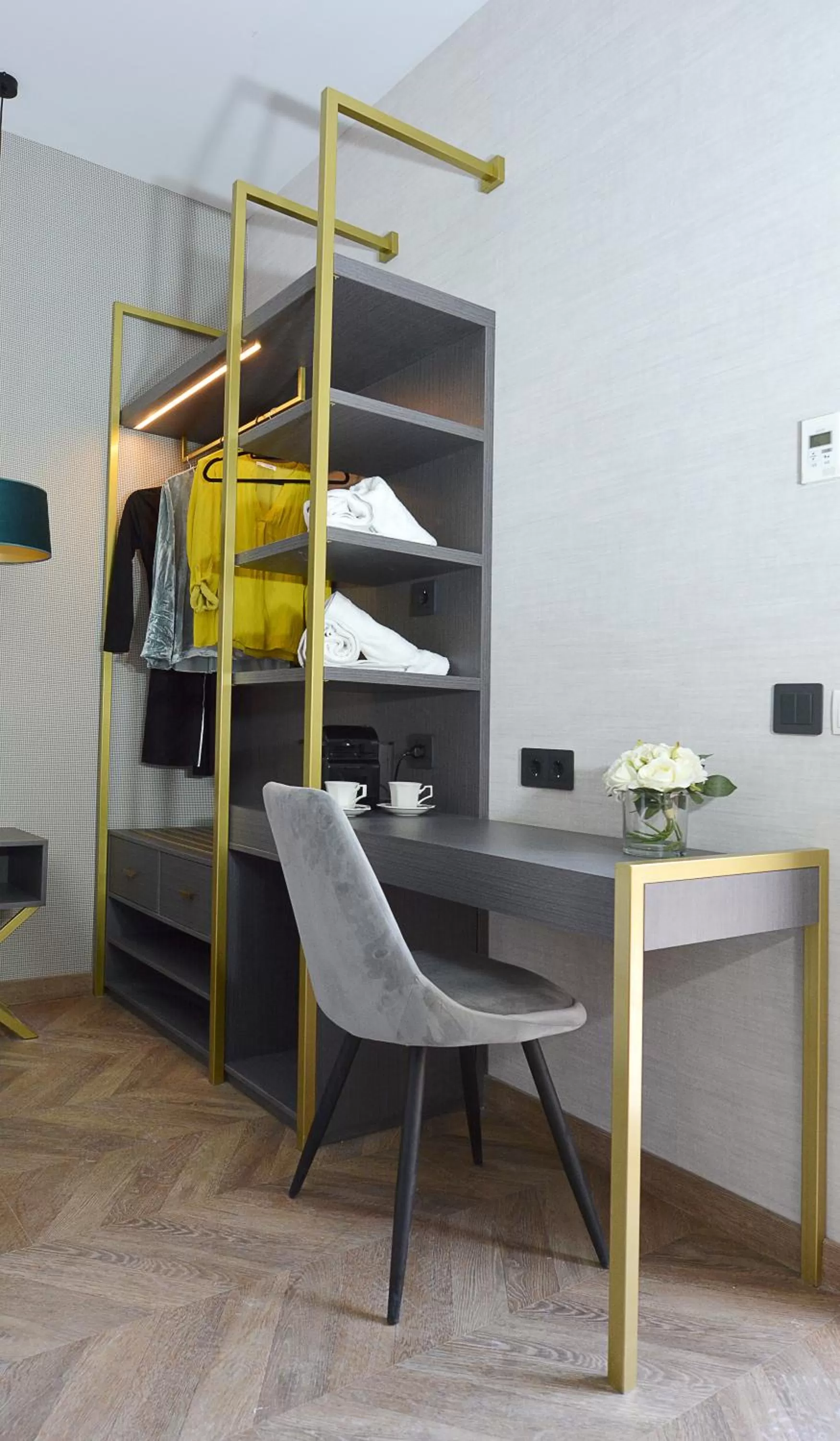 Seating area, Bed in Soho Boutique Sevilla