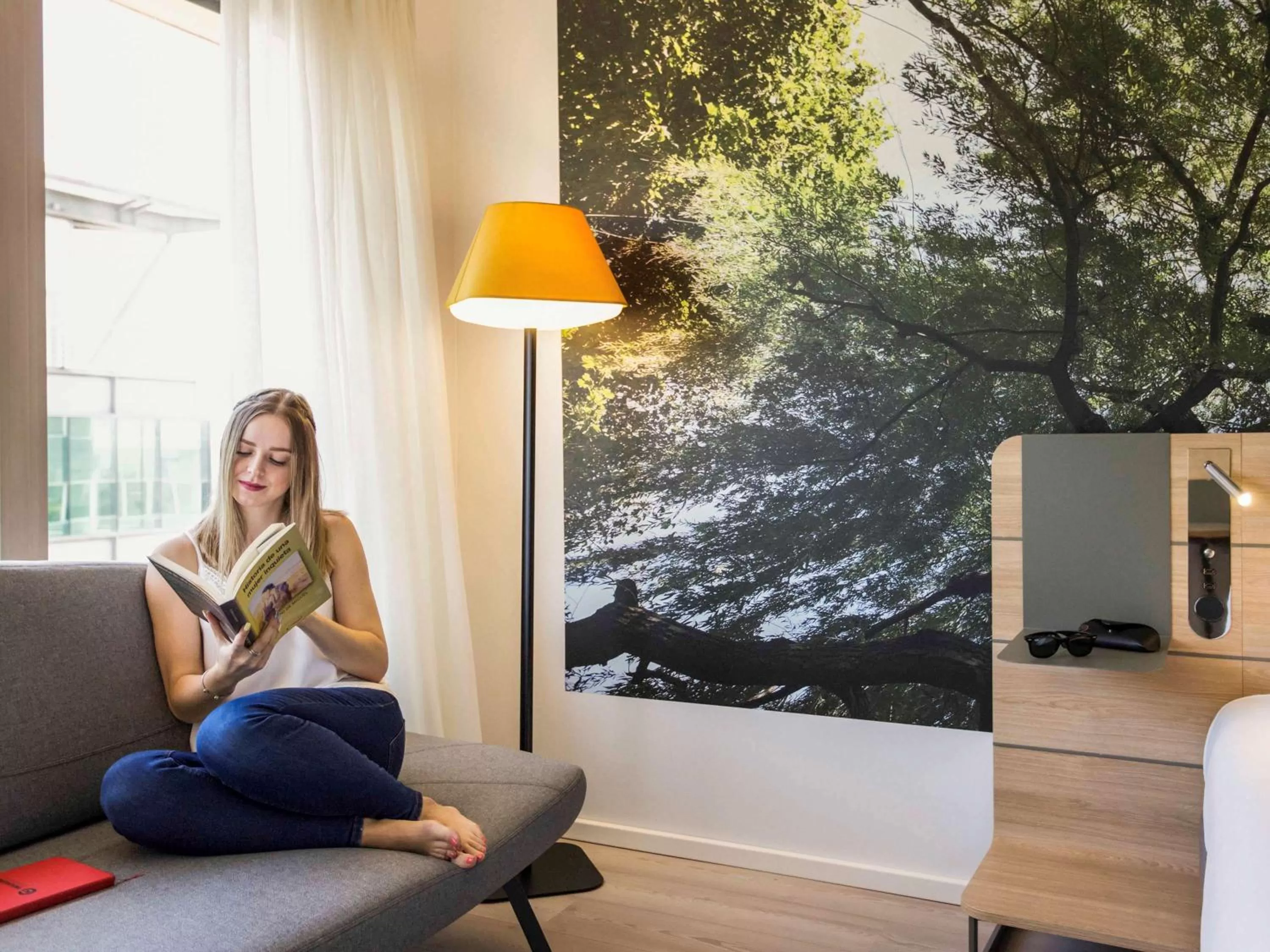 Photo of the whole room in Novotel Campo De Las Naciones