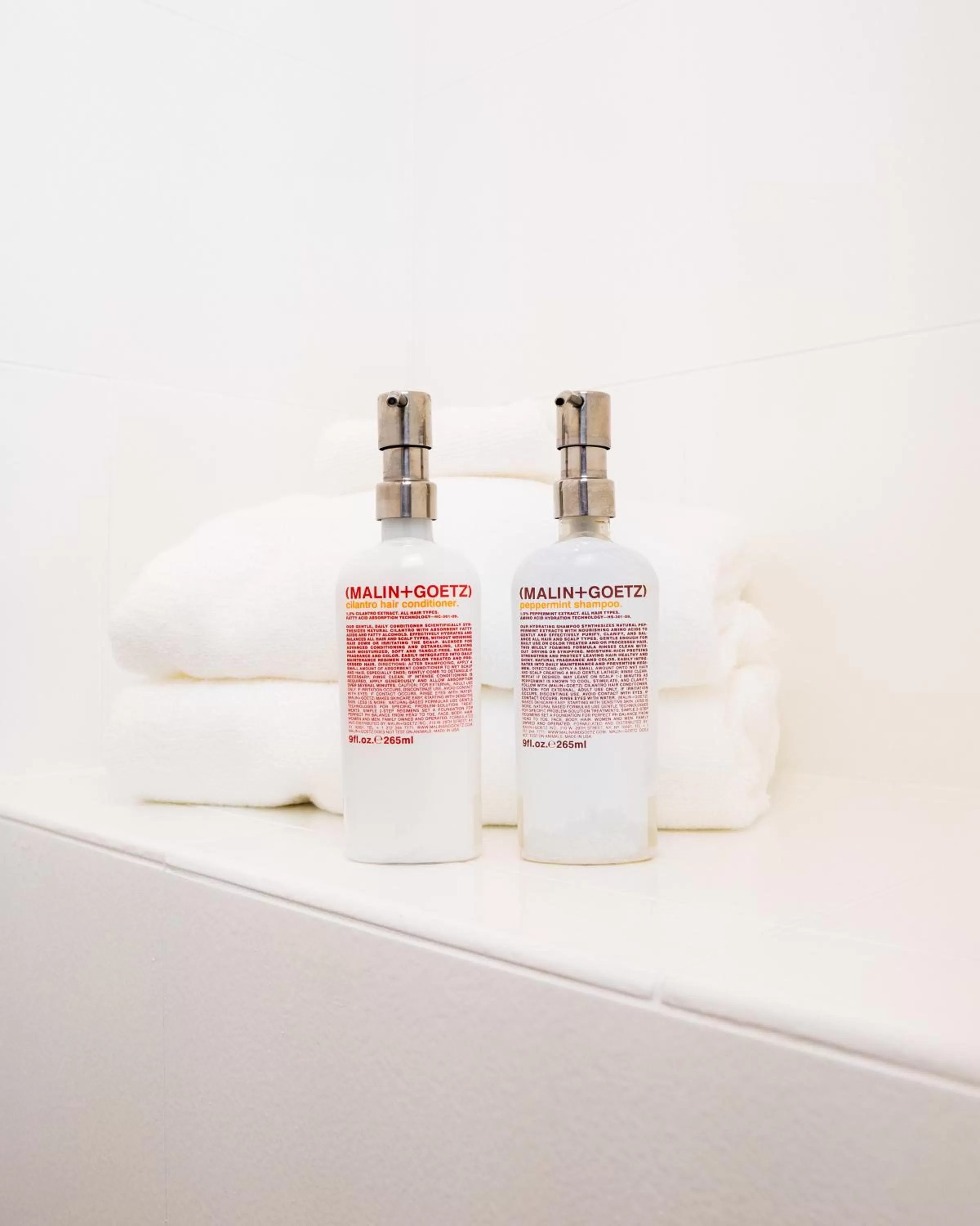 Bathroom in Fleur Noire Hotel - 21 and Over