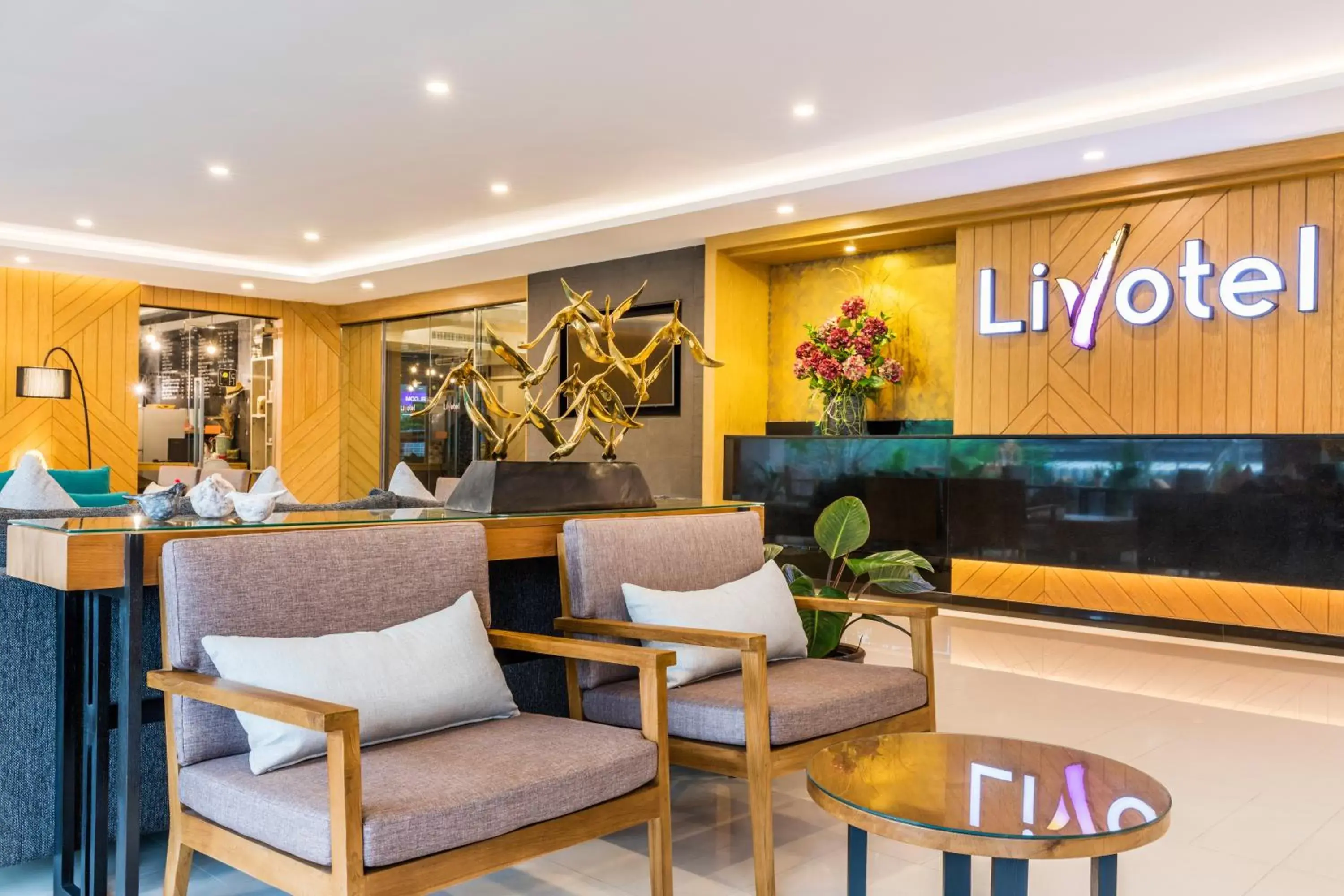 On site, Lobby/Reception in Livotel Hotel Hua Mak Bangkok