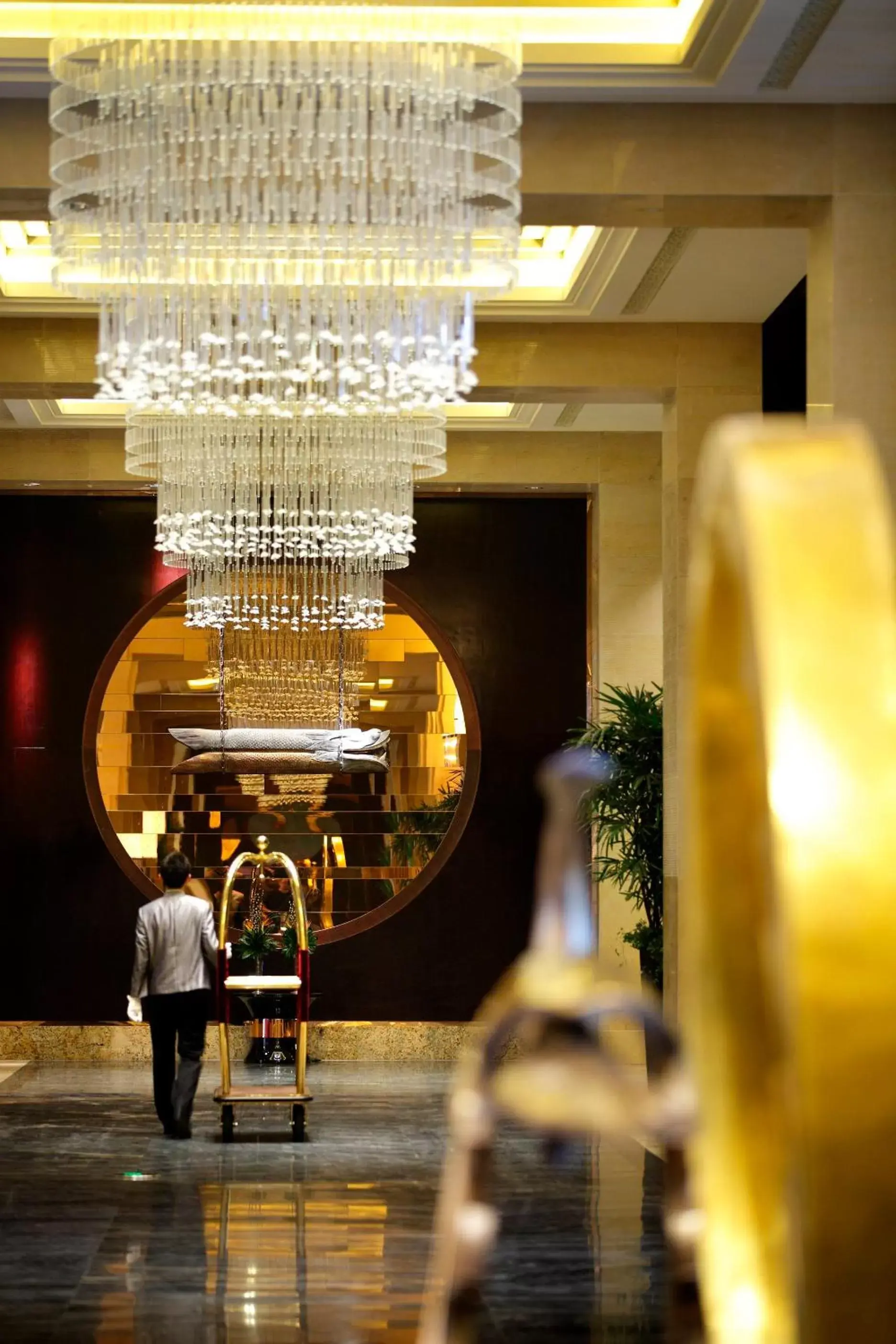 Lobby or reception in Crowne Plaza Chengdu Panda Garden, an IHG Hotel