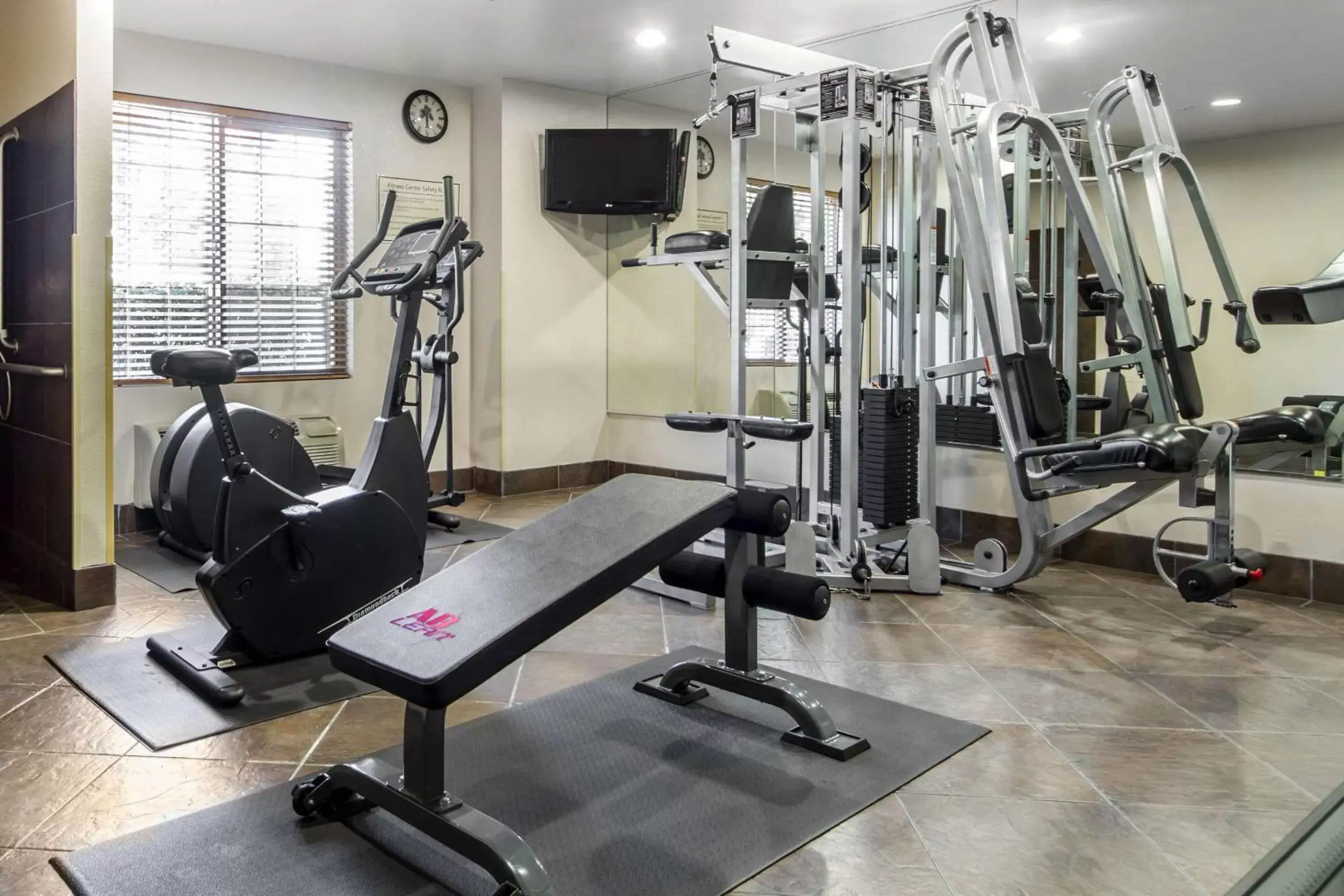 Fitness centre/facilities, Fitness Center/Facilities in Quality Inn San Jose Airport - Silicon Valley