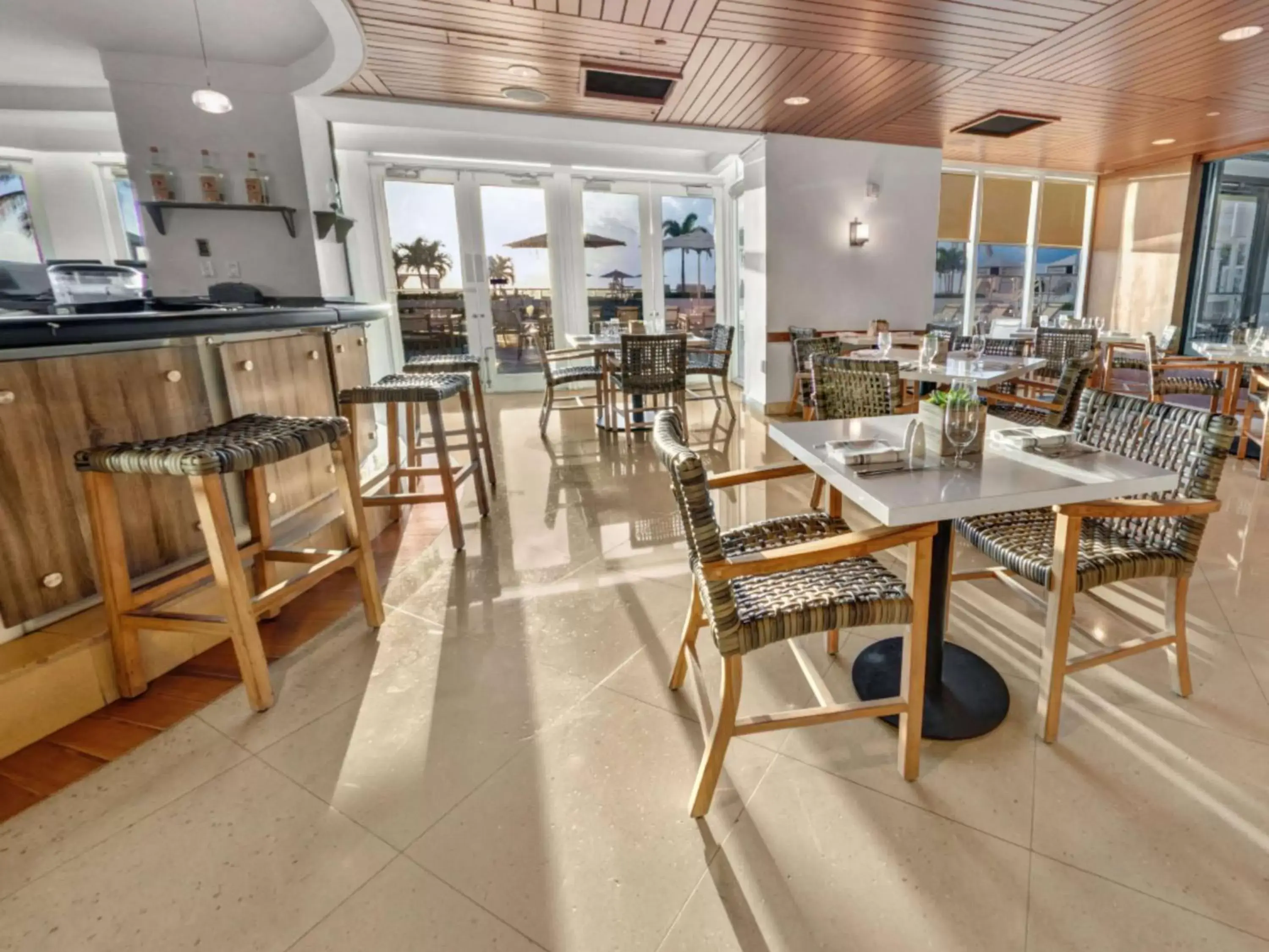 Breakfast, Restaurant/Places to Eat in Hilton Fort Lauderdale Beach Resort