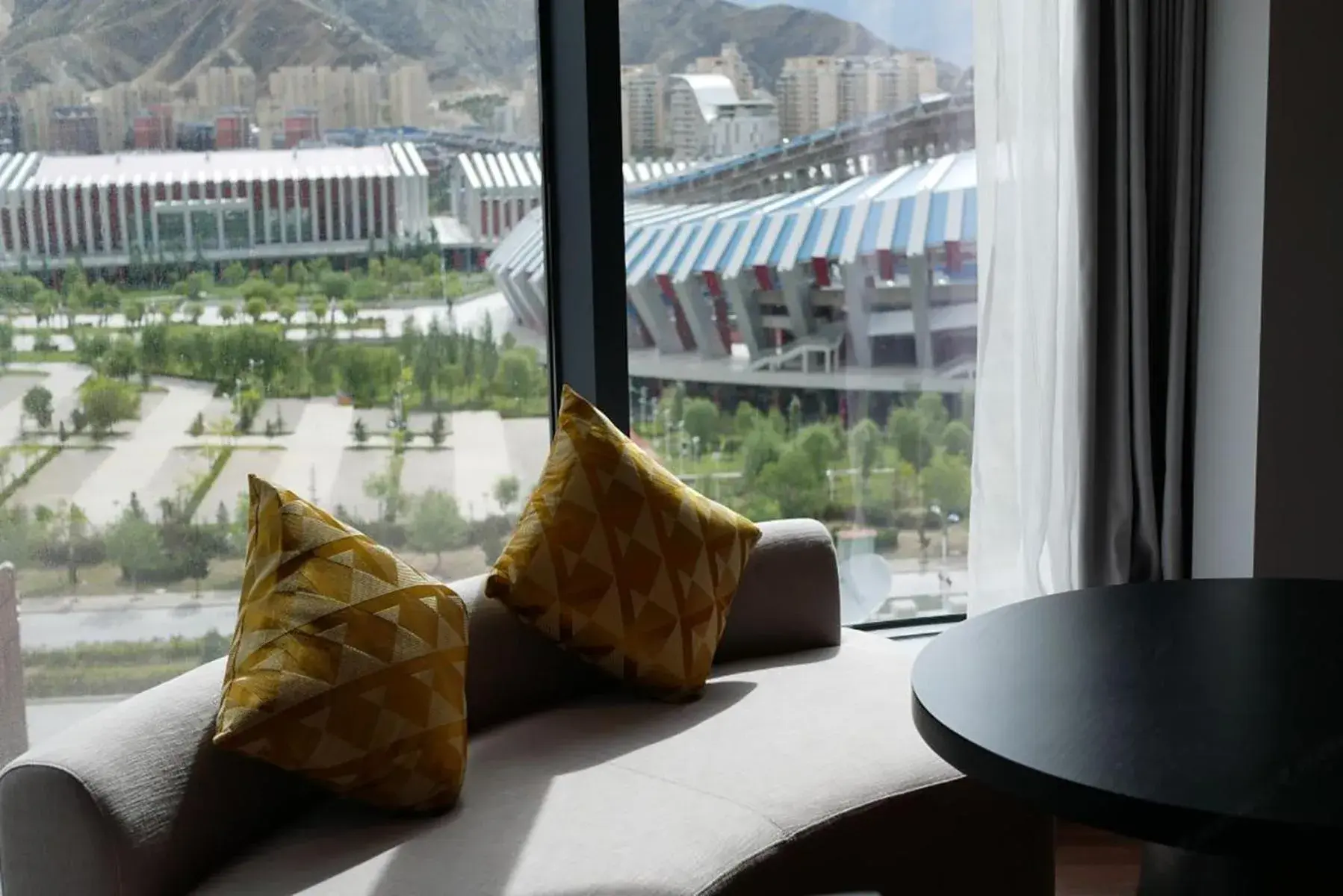 Seating area in Hilton Garden Inn Lhasa