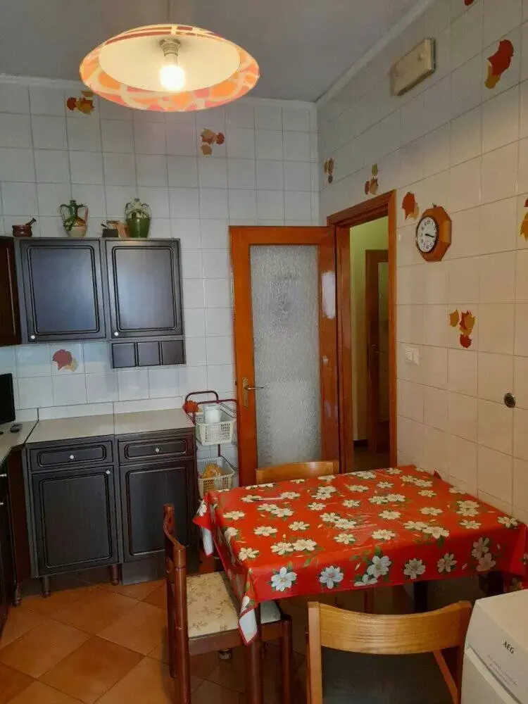 kitchen, Dining Area in B & B Arbostella Dream Stay