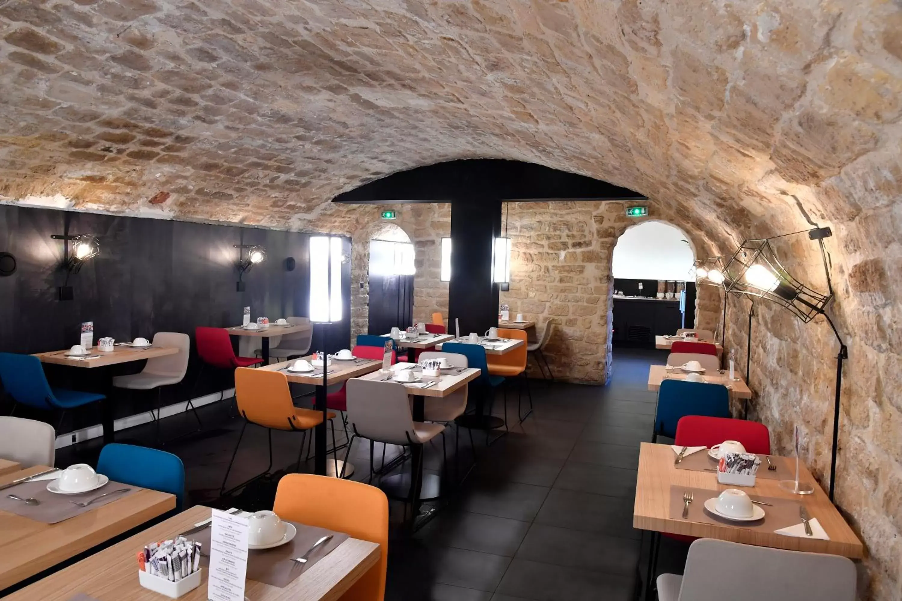 Area and facilities, Restaurant/Places to Eat in Mercure Paris Gare de l'Est